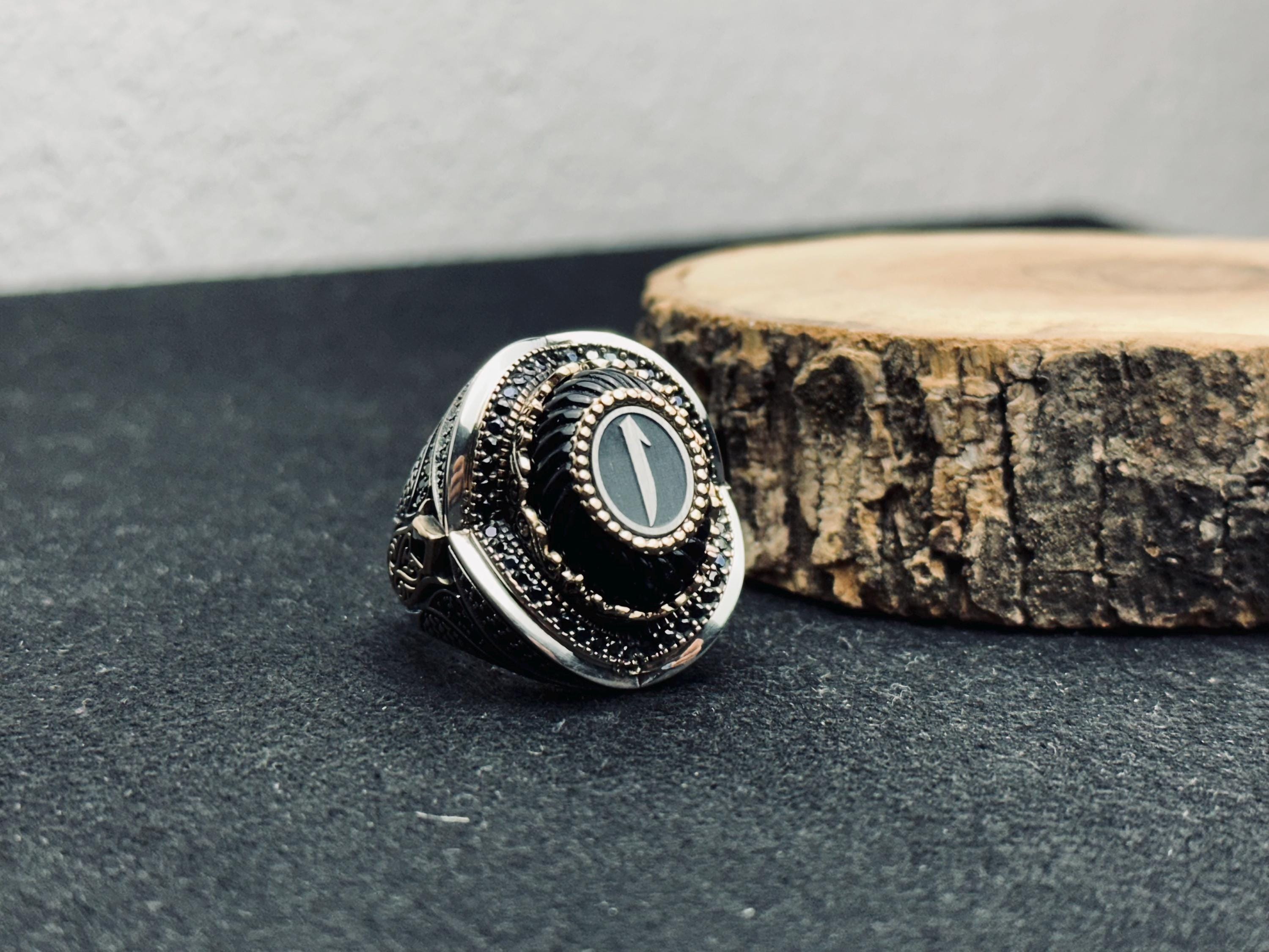 Elif Vav Signet Ring - Oval Onyx, Arabic Calligraphy