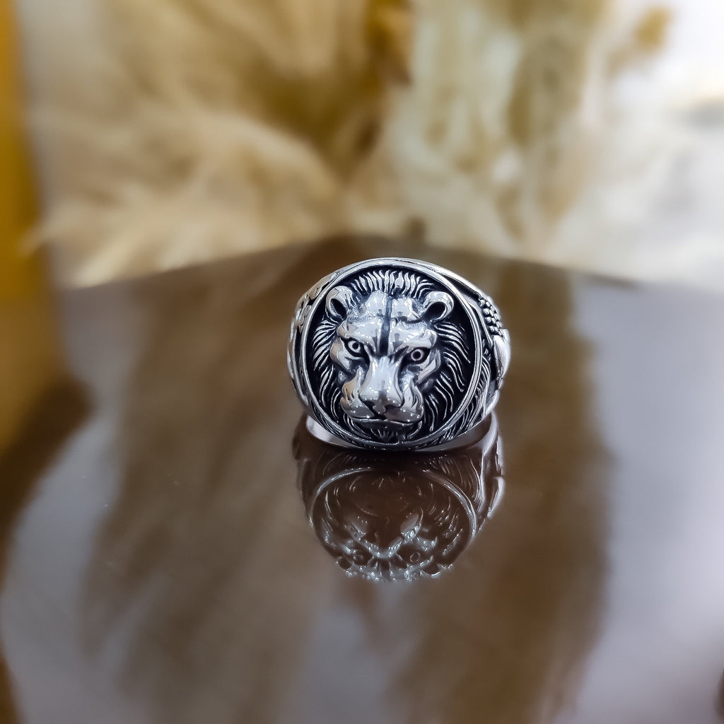 Lion Head Sterling Silver Ring, Green Agate Mystic (Men's Size 7)