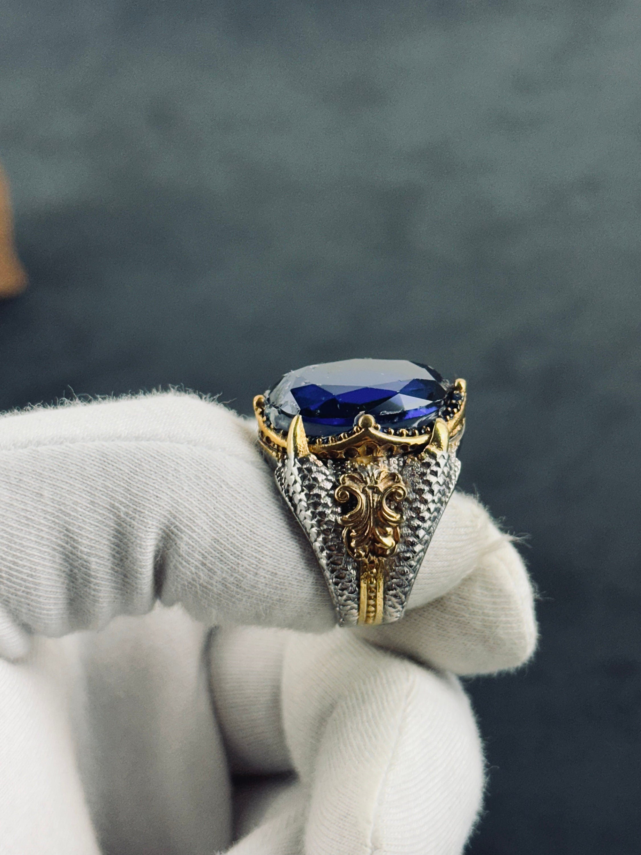 Blue Zircon Sterling Silver King Ring (Crown Design)