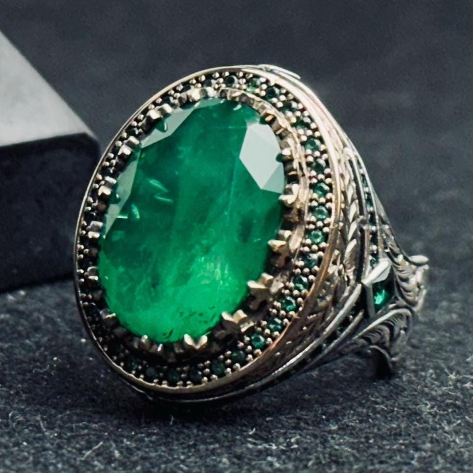 Men's Emerald Silver Ring: Handmade Turkish Artisan - Statement Jewelry