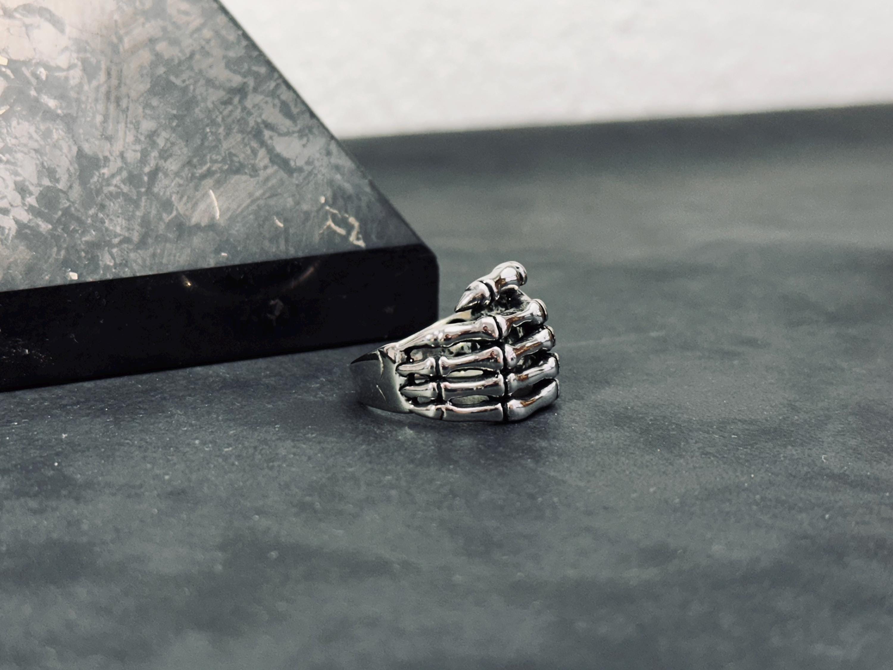 Sterling Silver Finger Bones Ring: Gothic Biker Style for Men