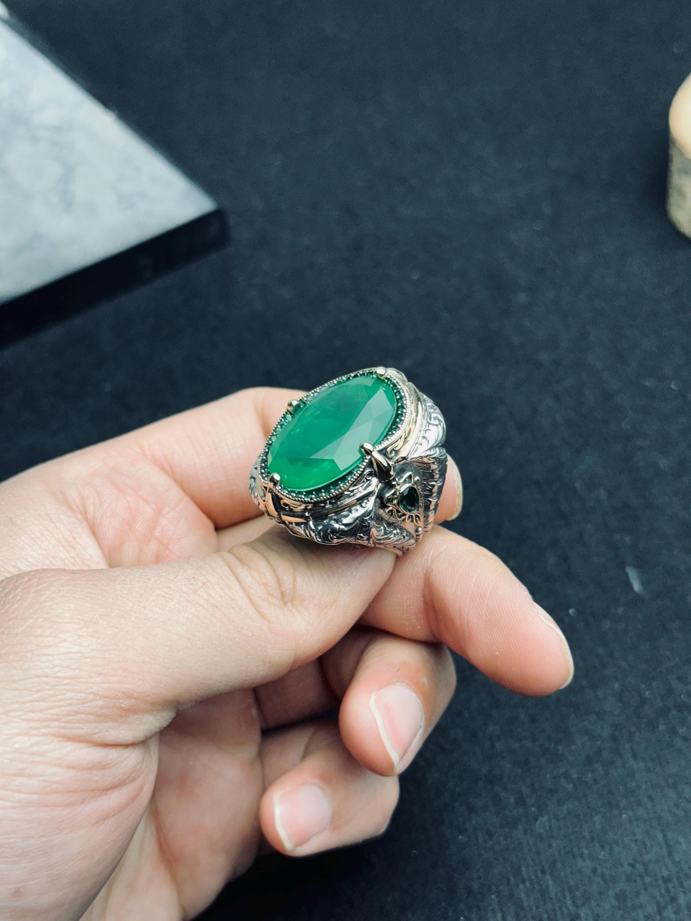 Sterling Silver Men's Ring: Lion Design with Green Tourmaline