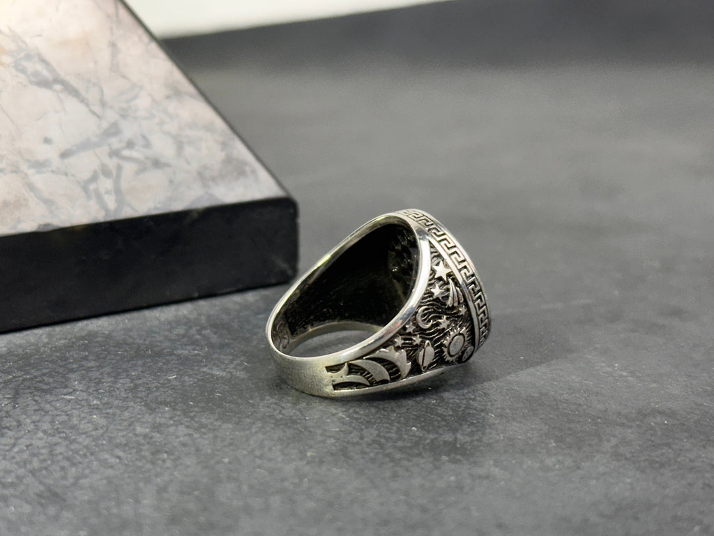 Pisces Astrology Ring, Sterling Silver, Neptune Design (Dainty Size)