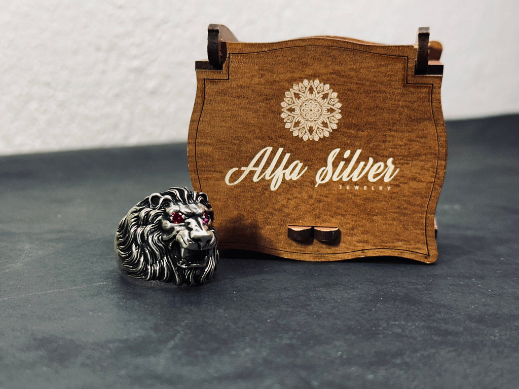 Lion Zodiac Sterling Silver Ring, Cubic Zirconia Eyes (Handmade)