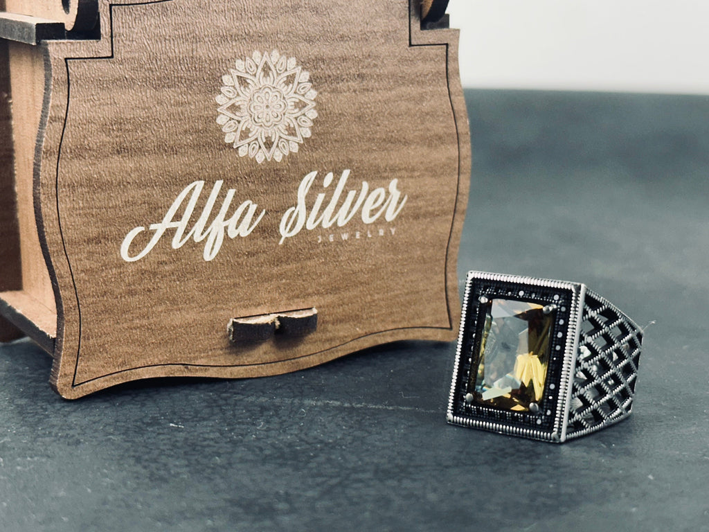 Diaspore Sultanit Ring, Sterling Silver, Rectangular Gemstone (Handmade)