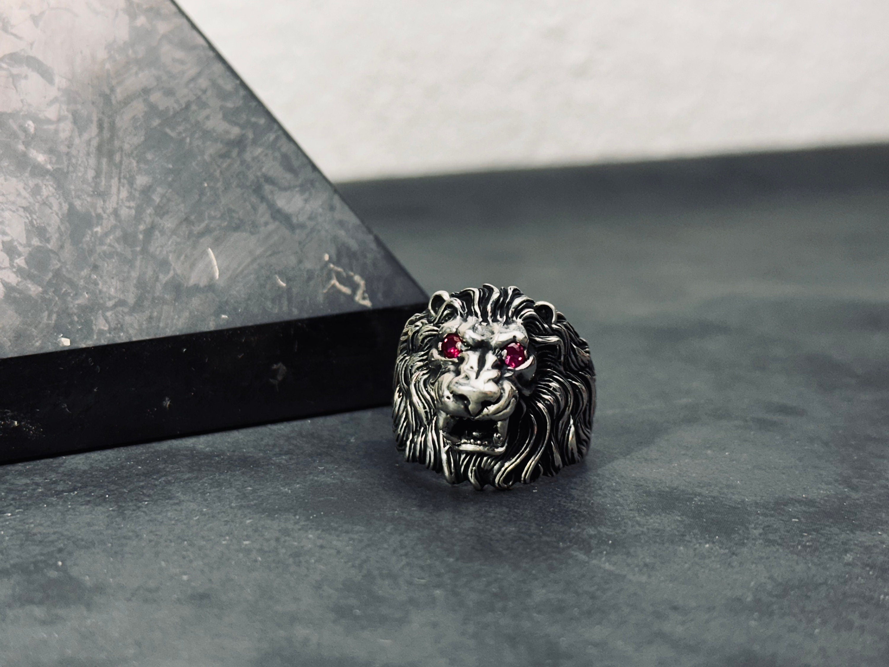 Lion Zodiac Sterling Silver Ring, Cubic Zirconia Eyes (Handmade)