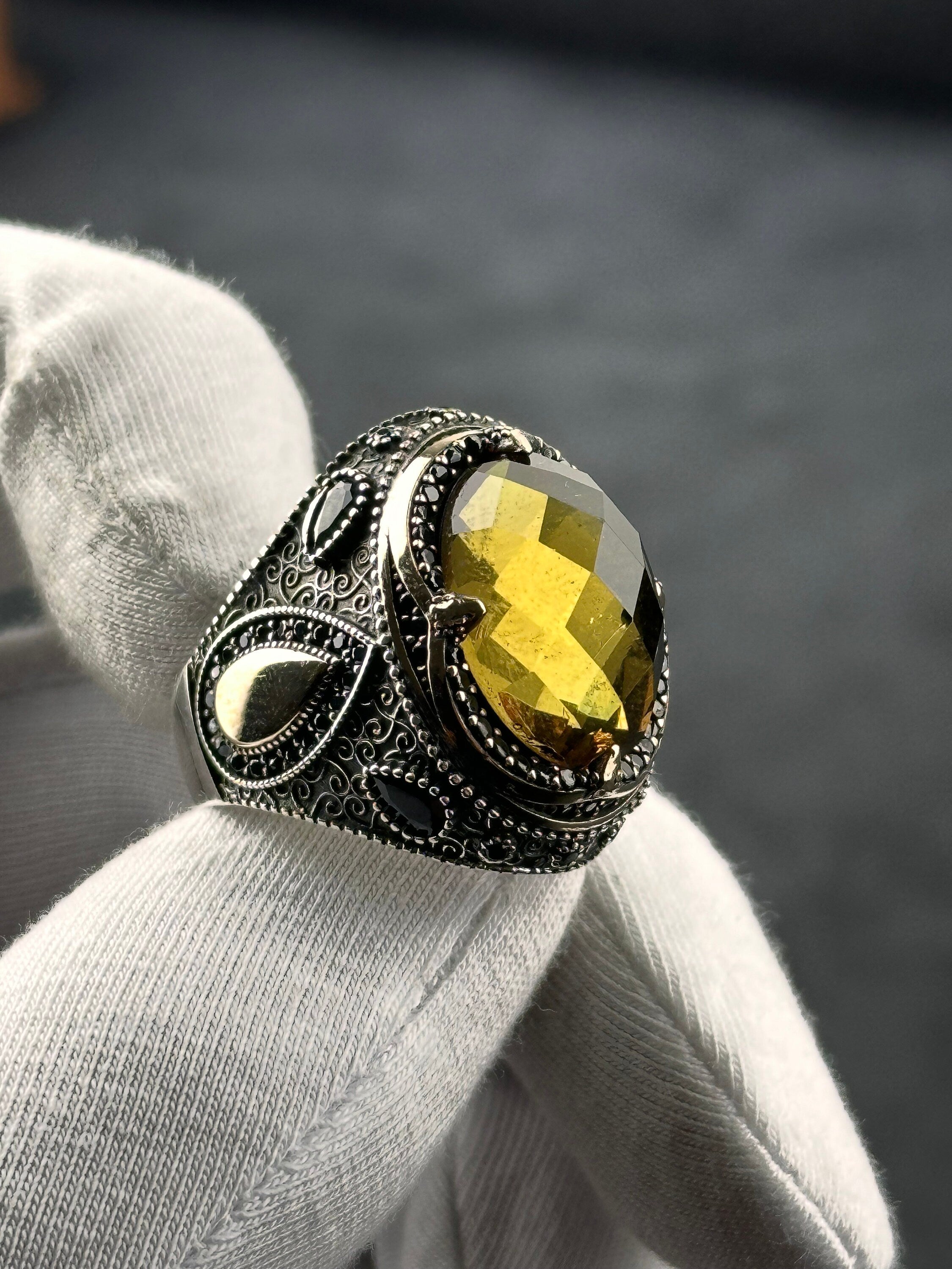Sultanit Silver Ring: Color Changing Gemstone - Handmade Statement Jewelry