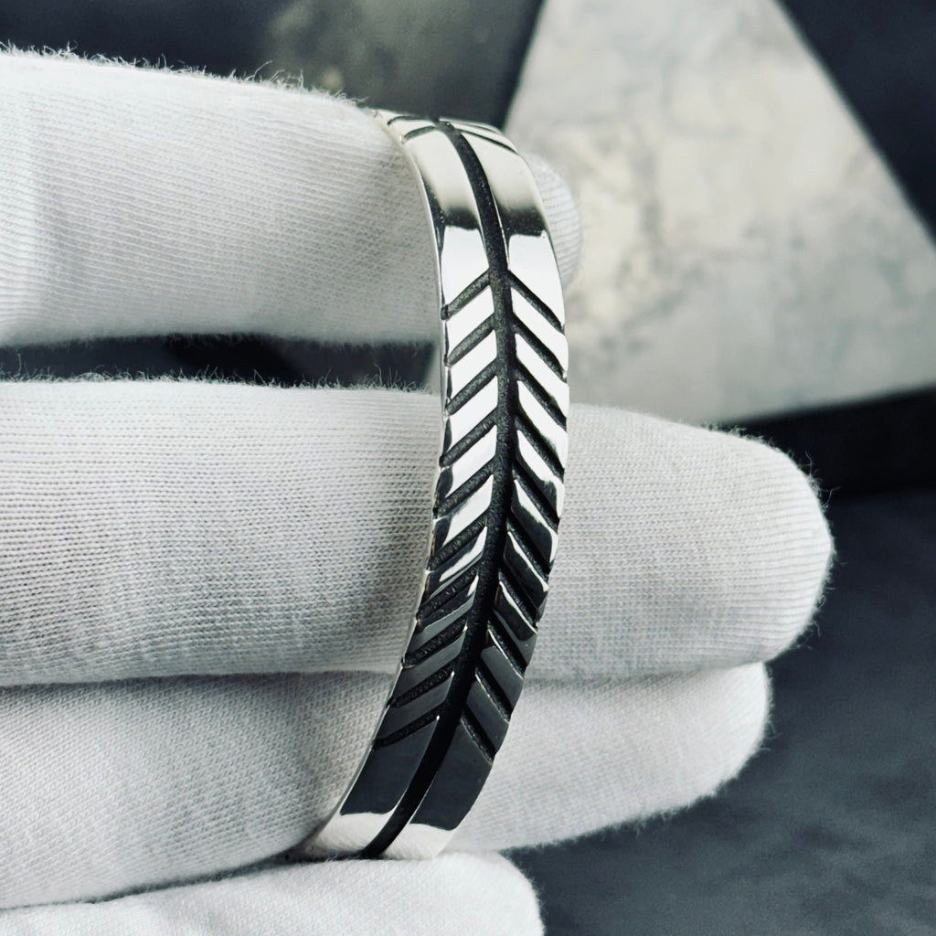 Sterling Silver Arrow Cuff Bracelet - Handmade Unisex Jewelry