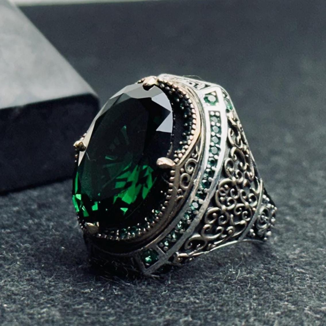 Colombian Emerald Men’s Ring, Oval Stone, Eagle Detail (Sterling Silver)