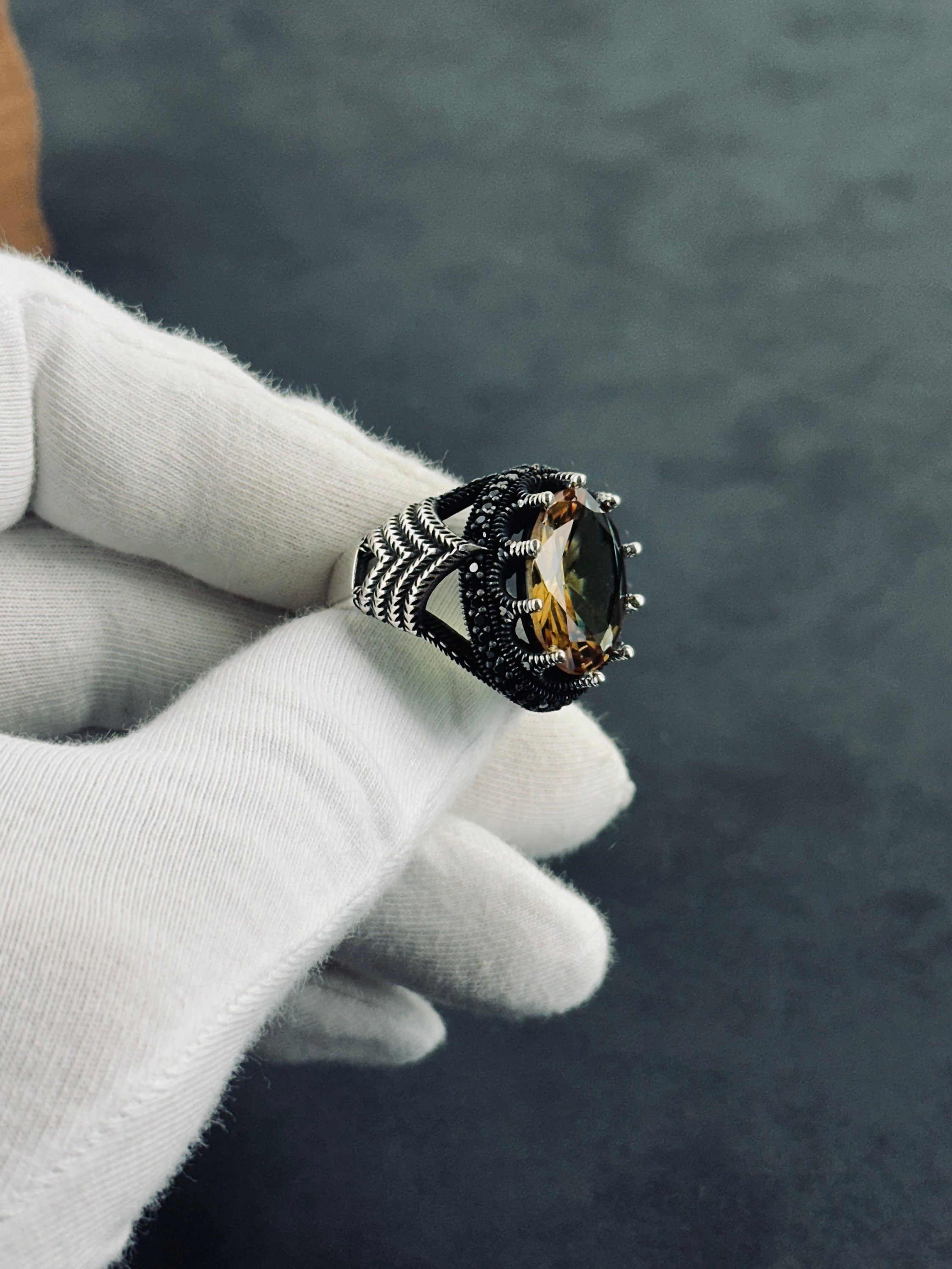 Majestic King Crown Ring - Artisanal Diaspore Gemstone