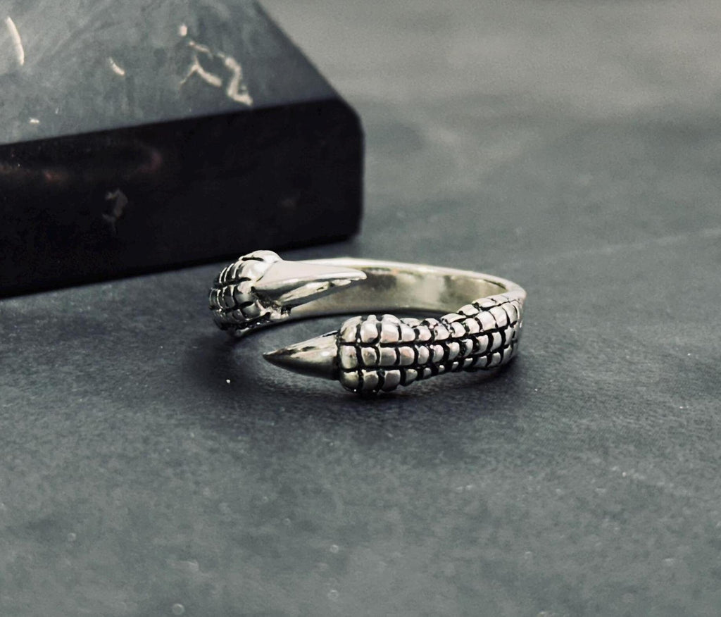 Dragon Claw Ring: 925 Sterling Silver Gothic Statement Jewelry