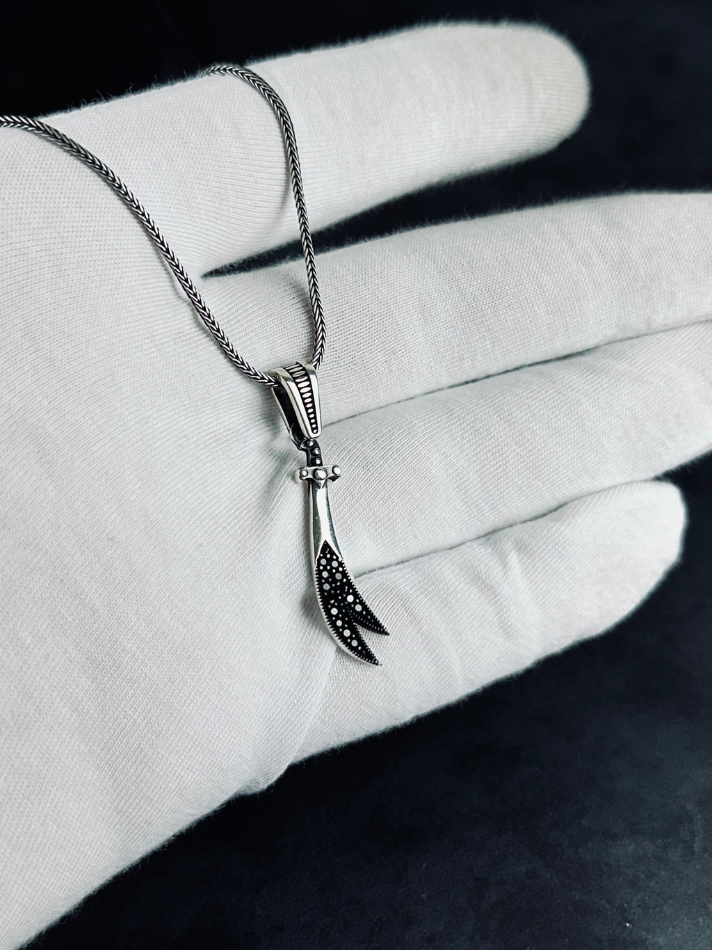 Zulfiqar Silver Pendant Necklace: Handcrafted Islamic Charm