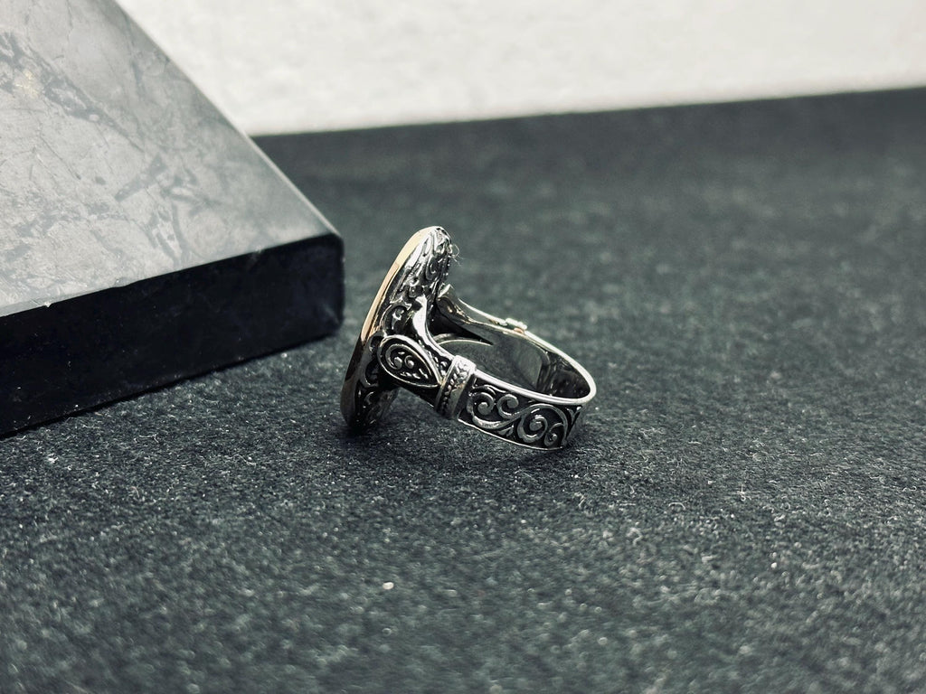 Statement Silver Ring: Oval Arabic Dua - Minimal Calligraphy