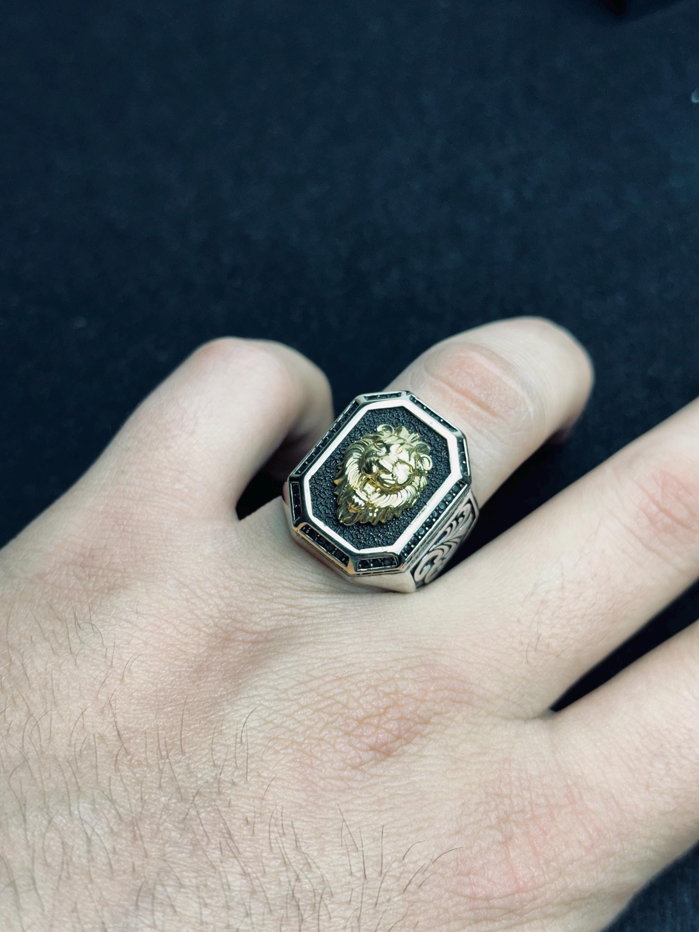 Leo Signet Ring: Bold Lion Head Design - Sterling Silver Zircon
