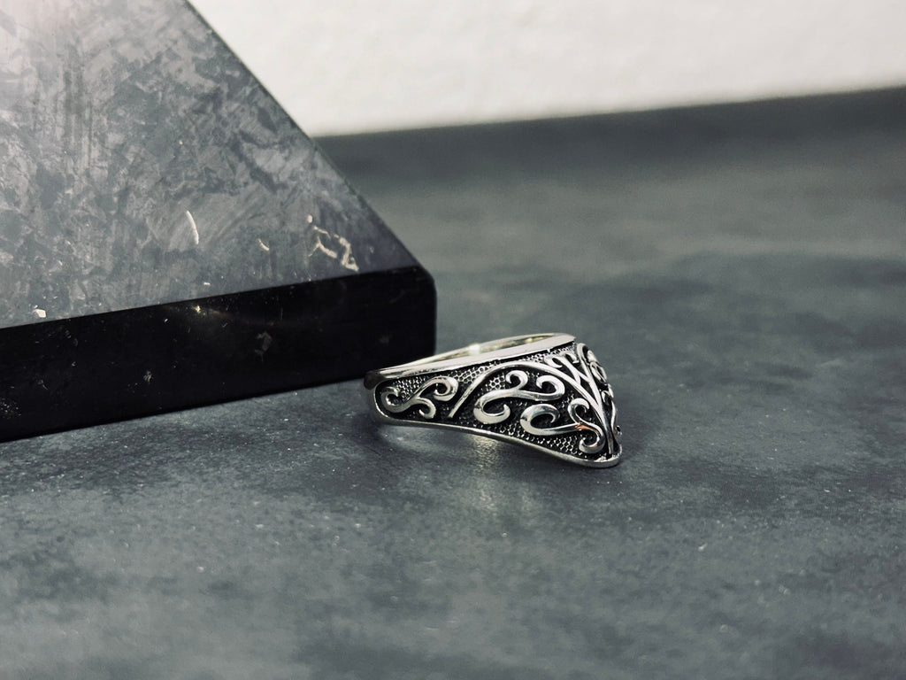 Engraved Silver Thumb Ring - Handmade Compass Design