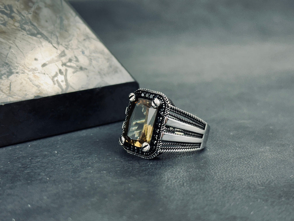 Minimalist Sultanit Ring, Sterling Silver Rectangle (Color-Change Stone)