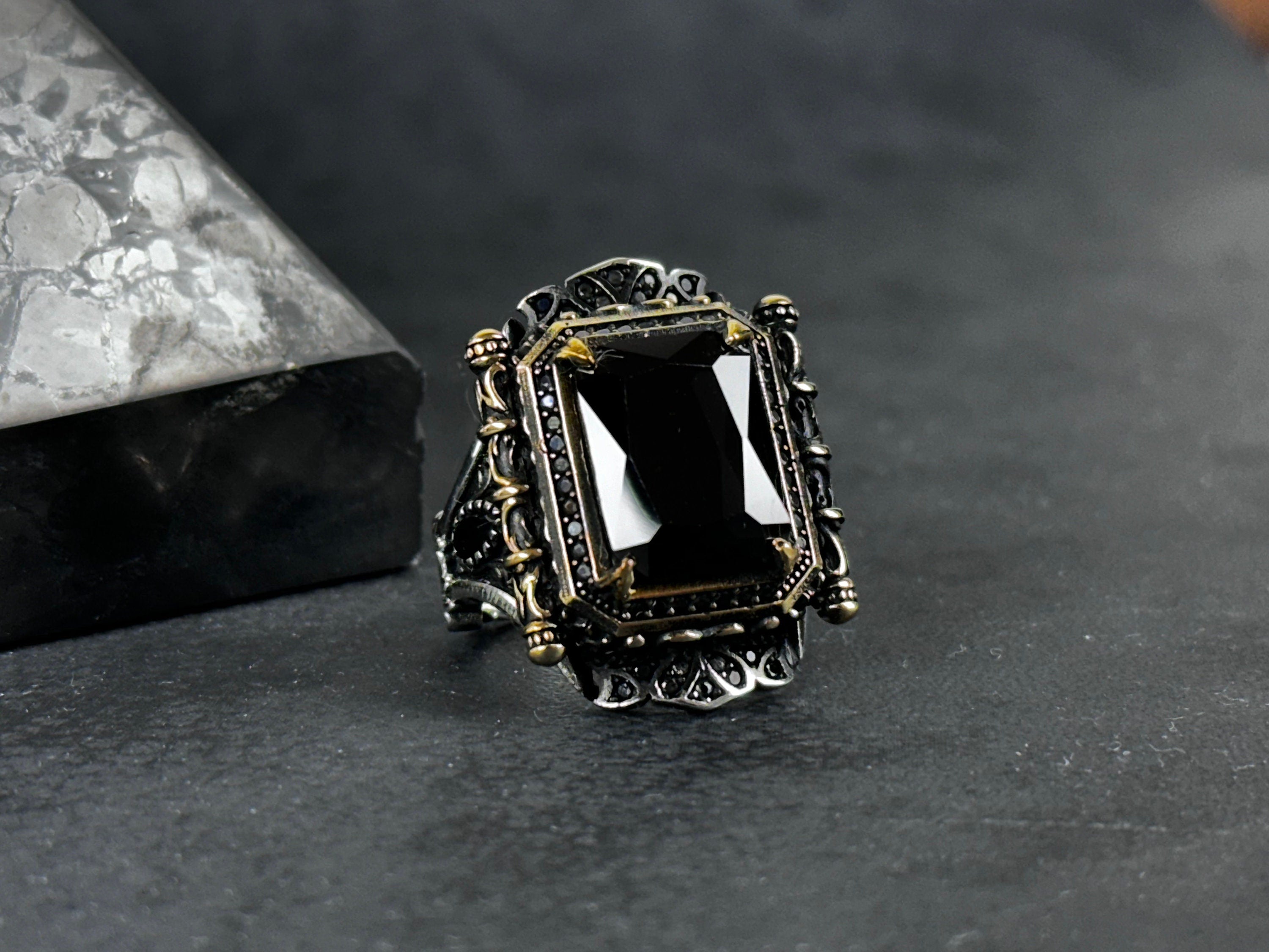 Black Zircon Sterling Silver Ring: Handcrafted Engraved Design