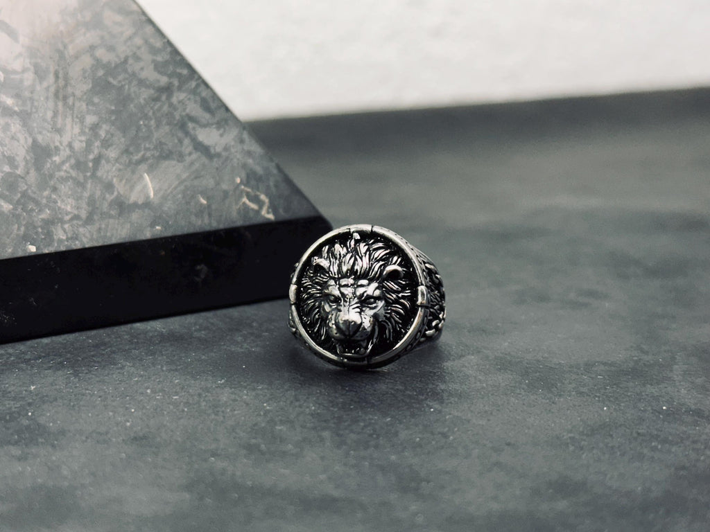 Sterling Silver Lion Ring, Handmade Oxidized Design (Men's Size)