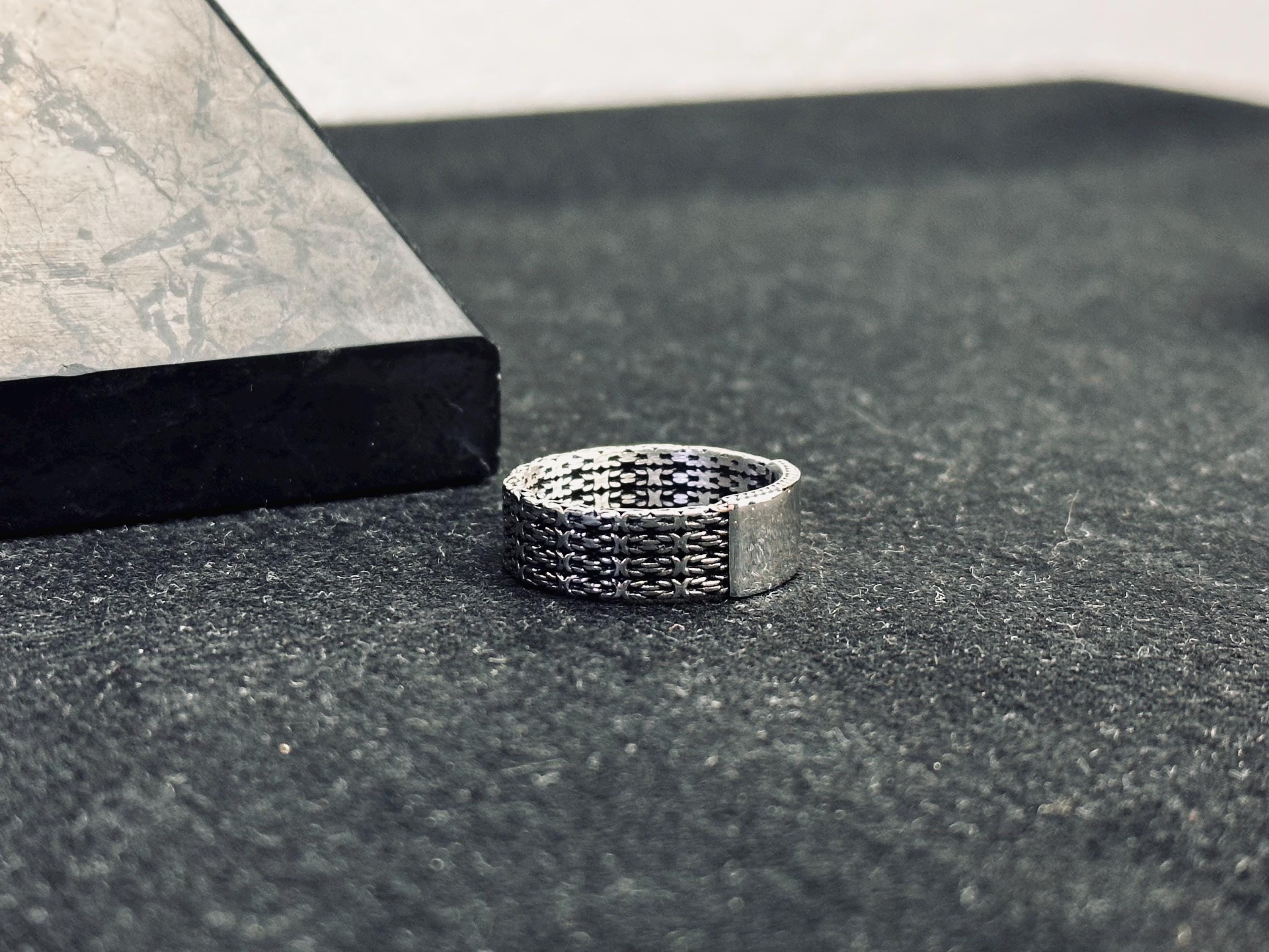 Personalized Sterling Silver Ring: Minimalist Band with Custom Engraving