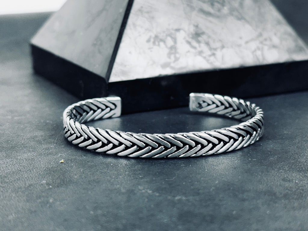 Men's Sterling Silver Knit Cuff Bracelet (Adjustable, Oxidized Finish)