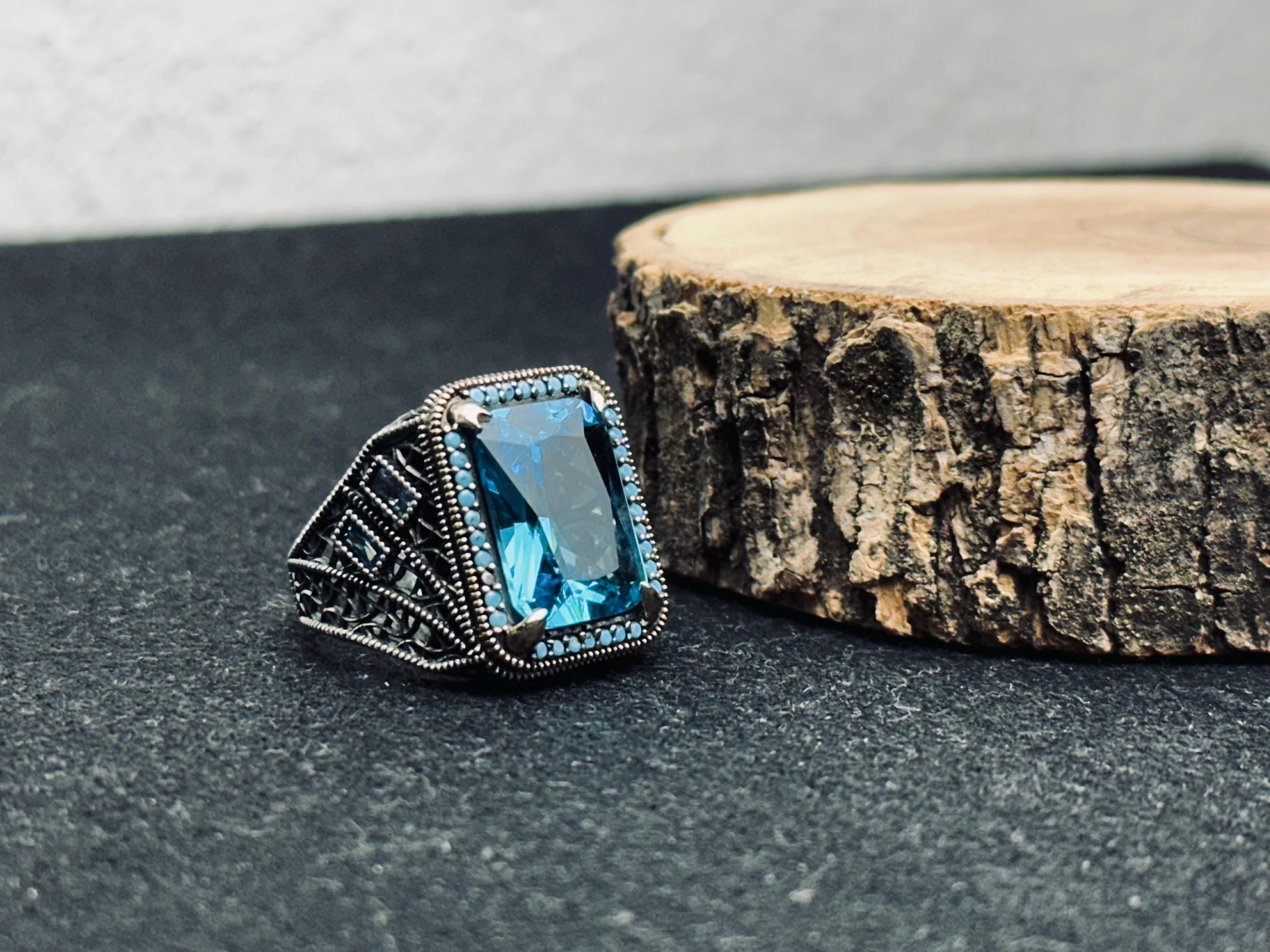 Men's Aquamarine Ring: Light Blue Gemstone - Sterling Silver