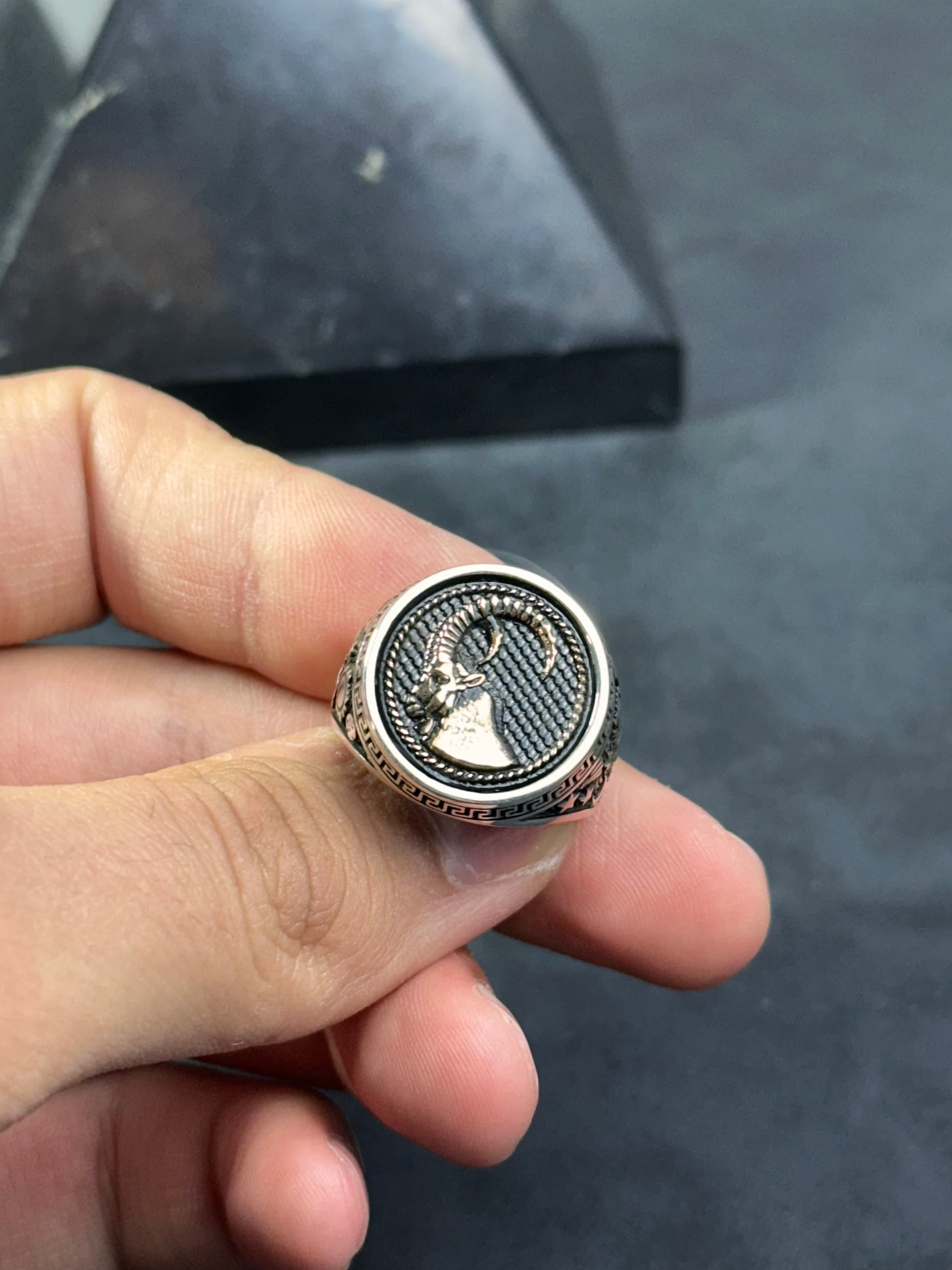 Capricorn Zodiac Ring: Sterling Silver Round Signet - Astrology Jewelry