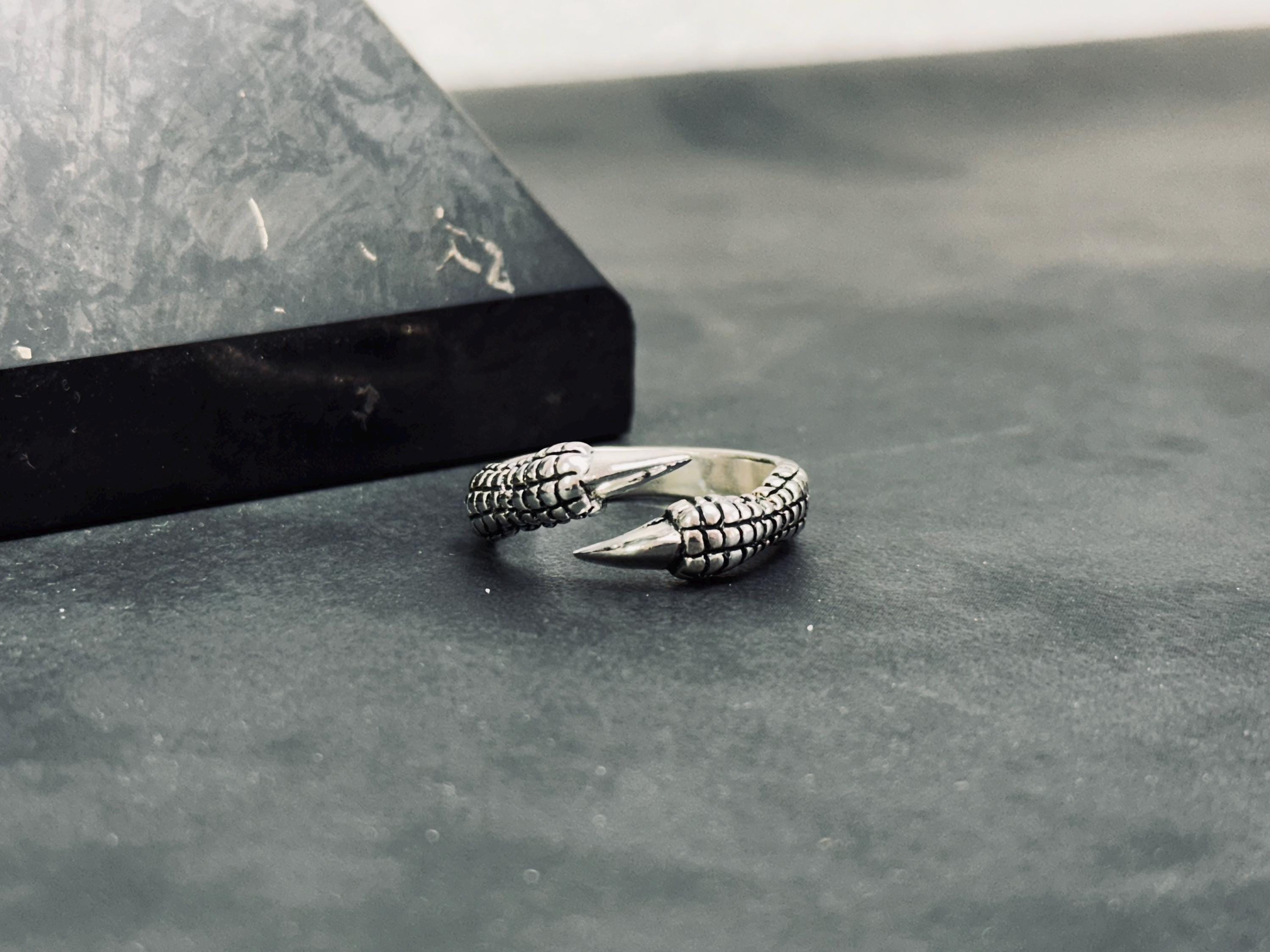 Dragon Claw Ring: 925 Sterling Silver Gothic Statement Jewelry