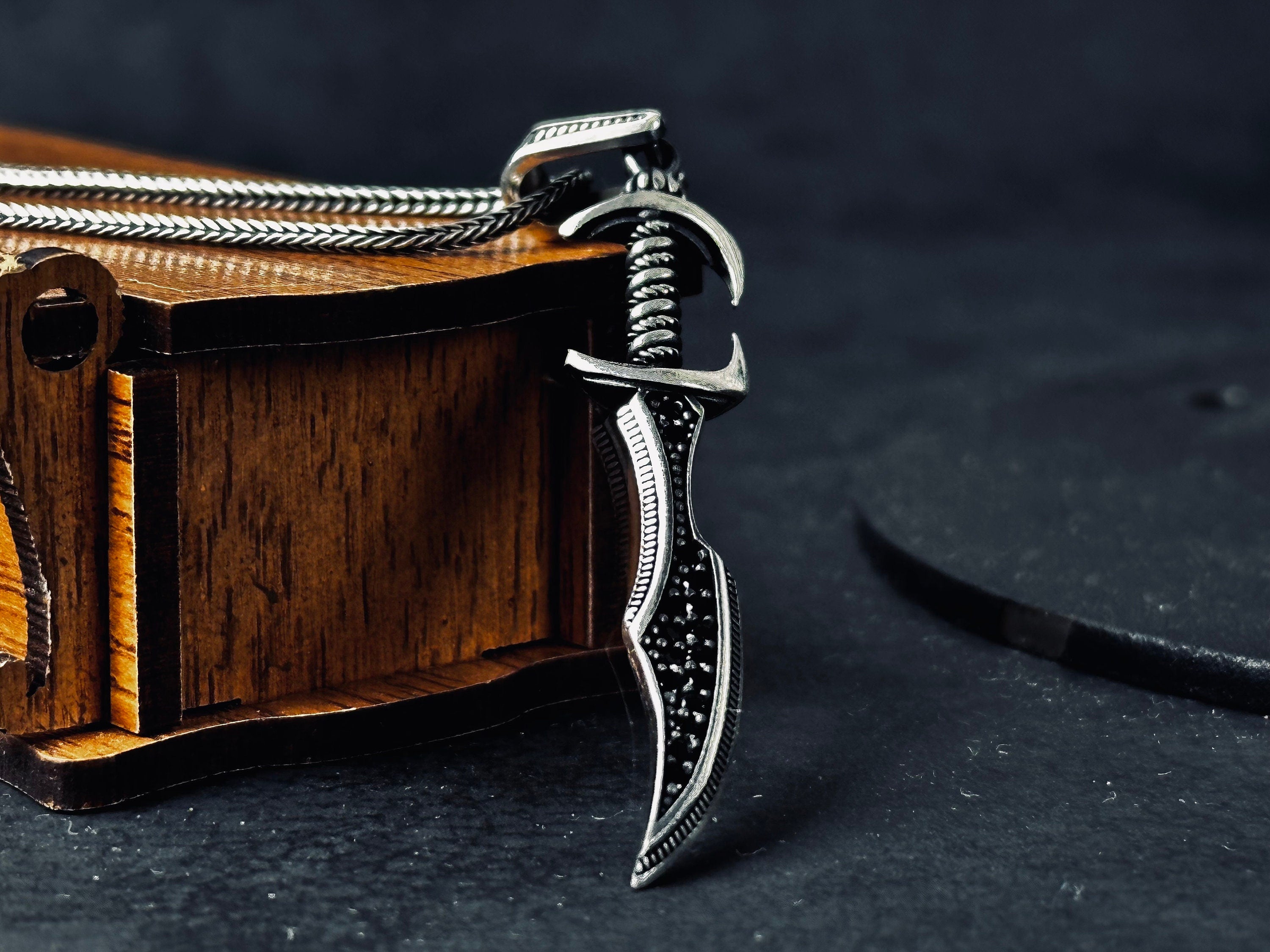 Silver Assassin Dagger Necklace - Detailed Zircon Pendant