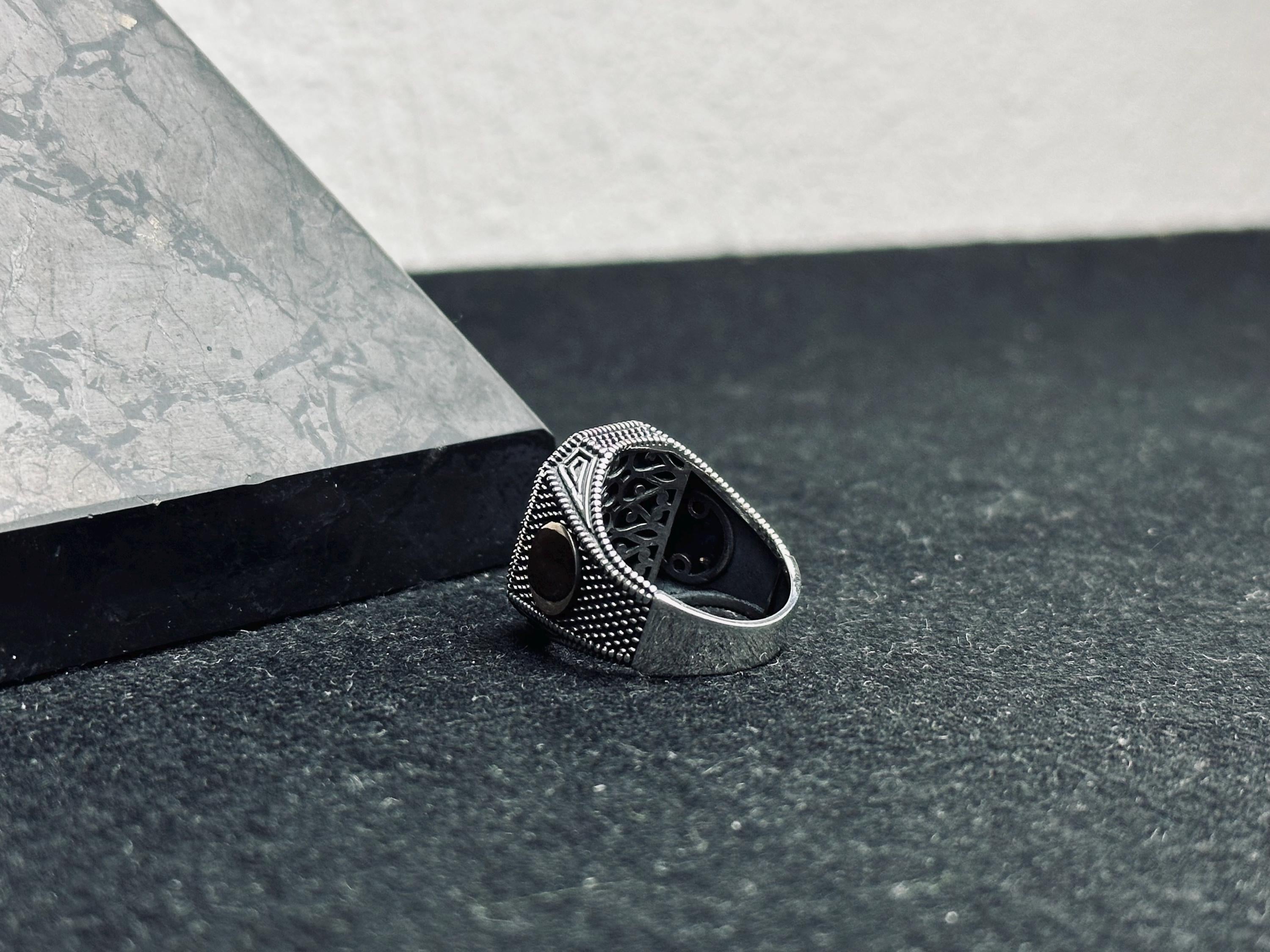 Red Aqeeq Men's Ring - Square Agate, Handmade Silver