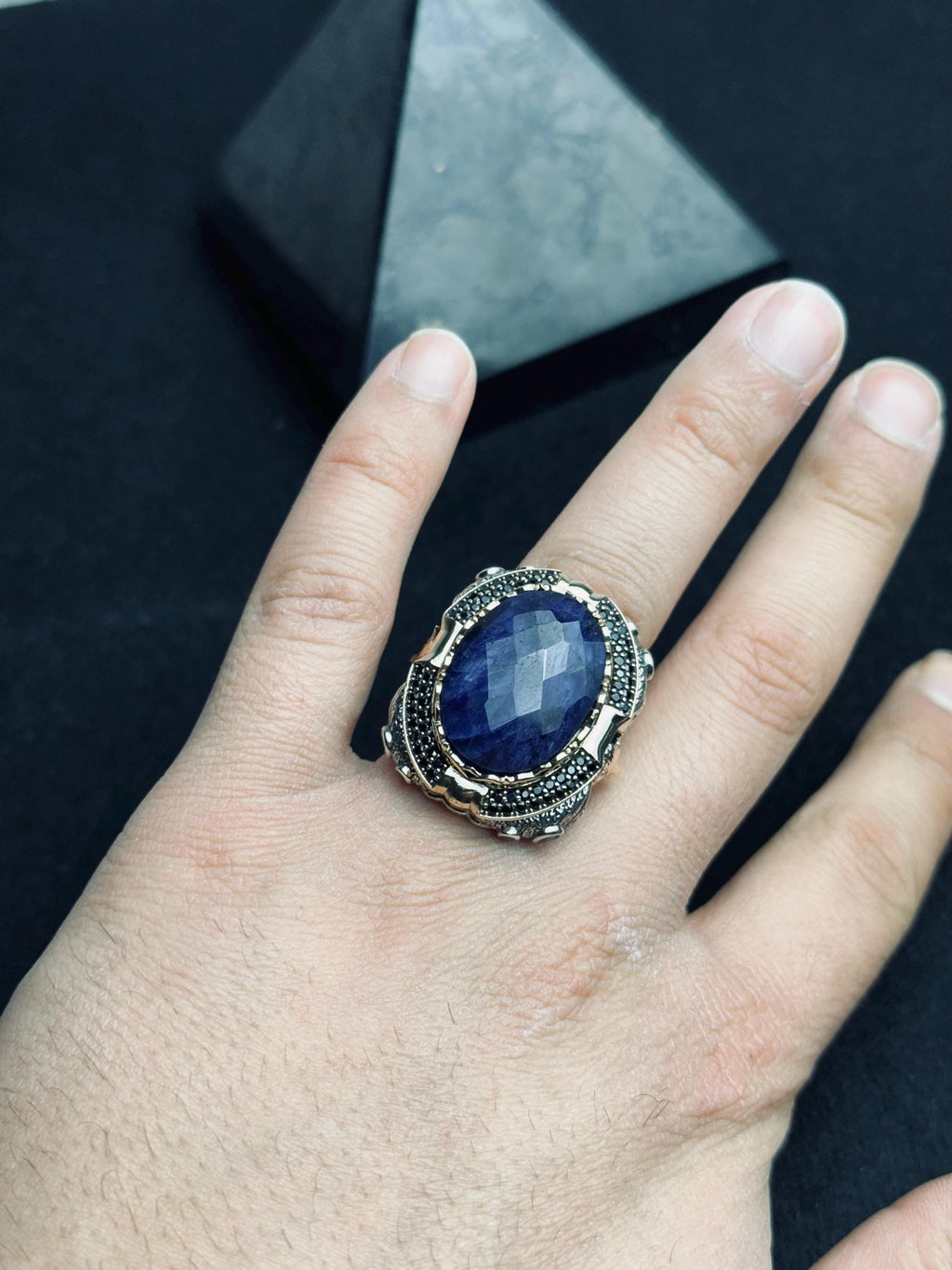 Men's Sterling Silver Ring: Oval Lapis Lazuli - Lion Design
