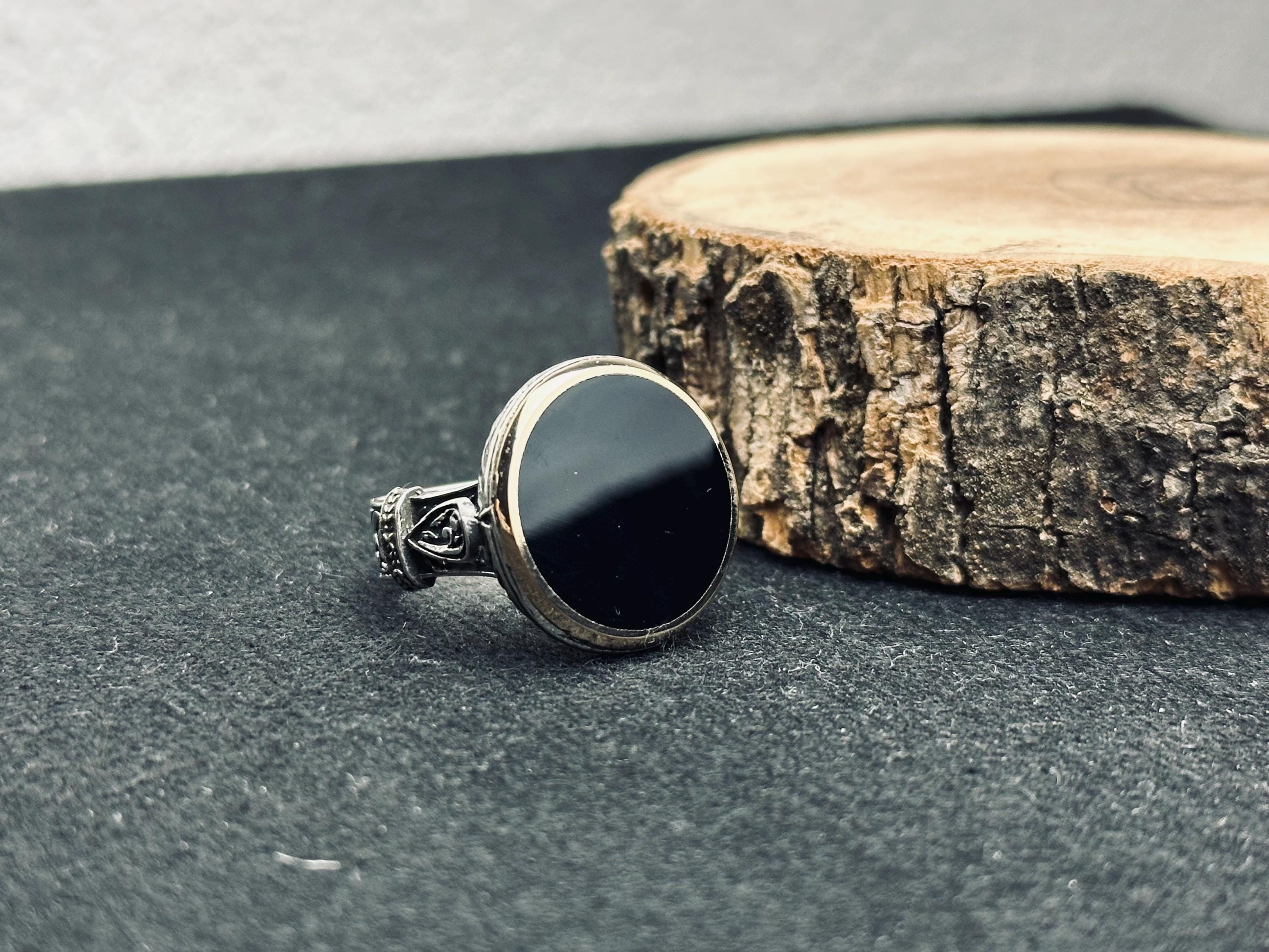 Oval Onyx Signet Ring - Vintage Handmade 925 Sterling Silver