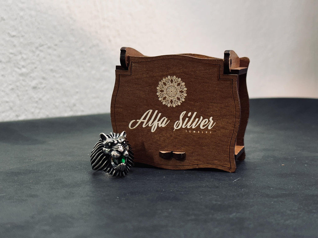 Sterling Silver Lion Head Ring: Handmade Bold Animal Design