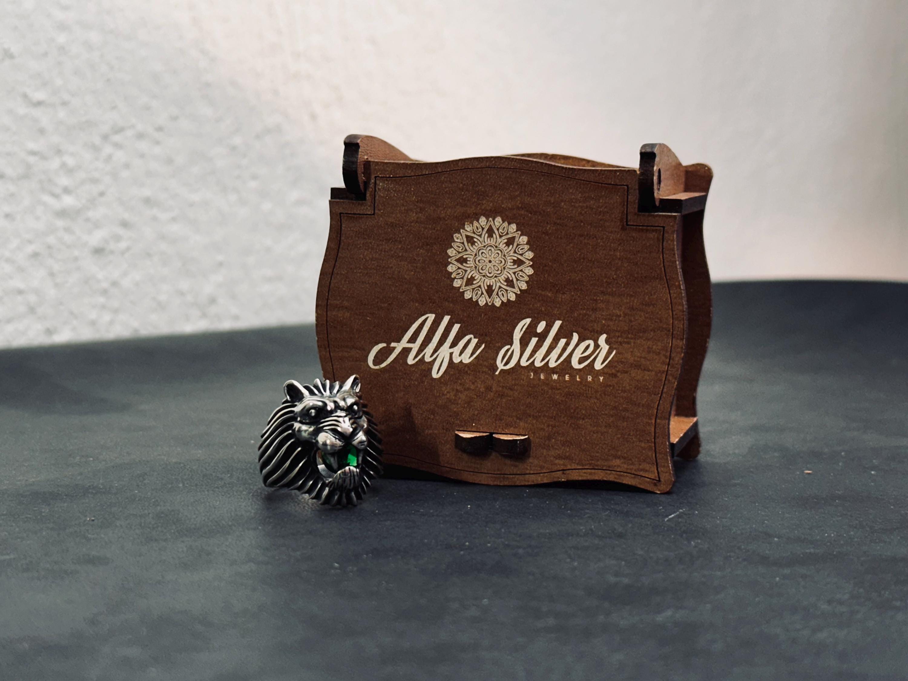Sterling Silver Lion Head Ring: Handmade Bold Animal Design