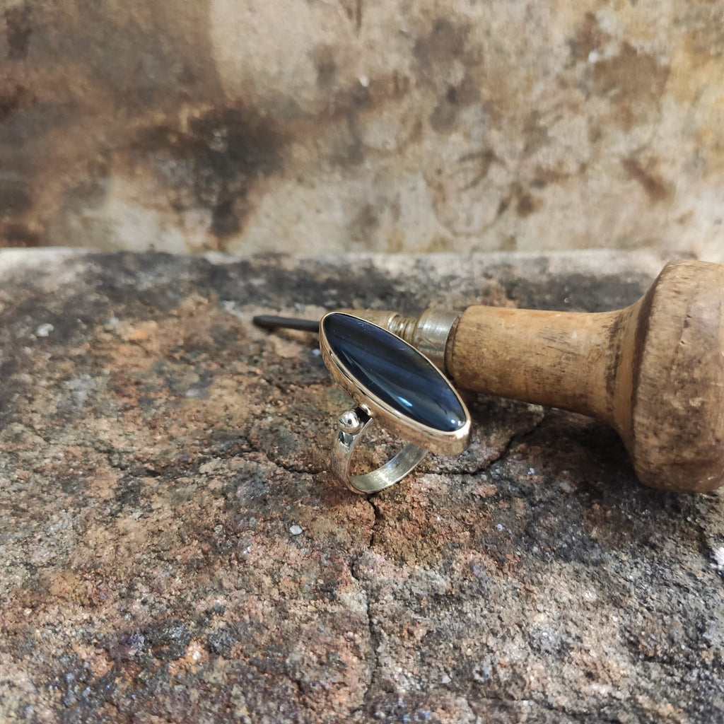 Elegant Black Woman Sterling Silver Ring With Nacre Stone Handmade Jewellery Luxury