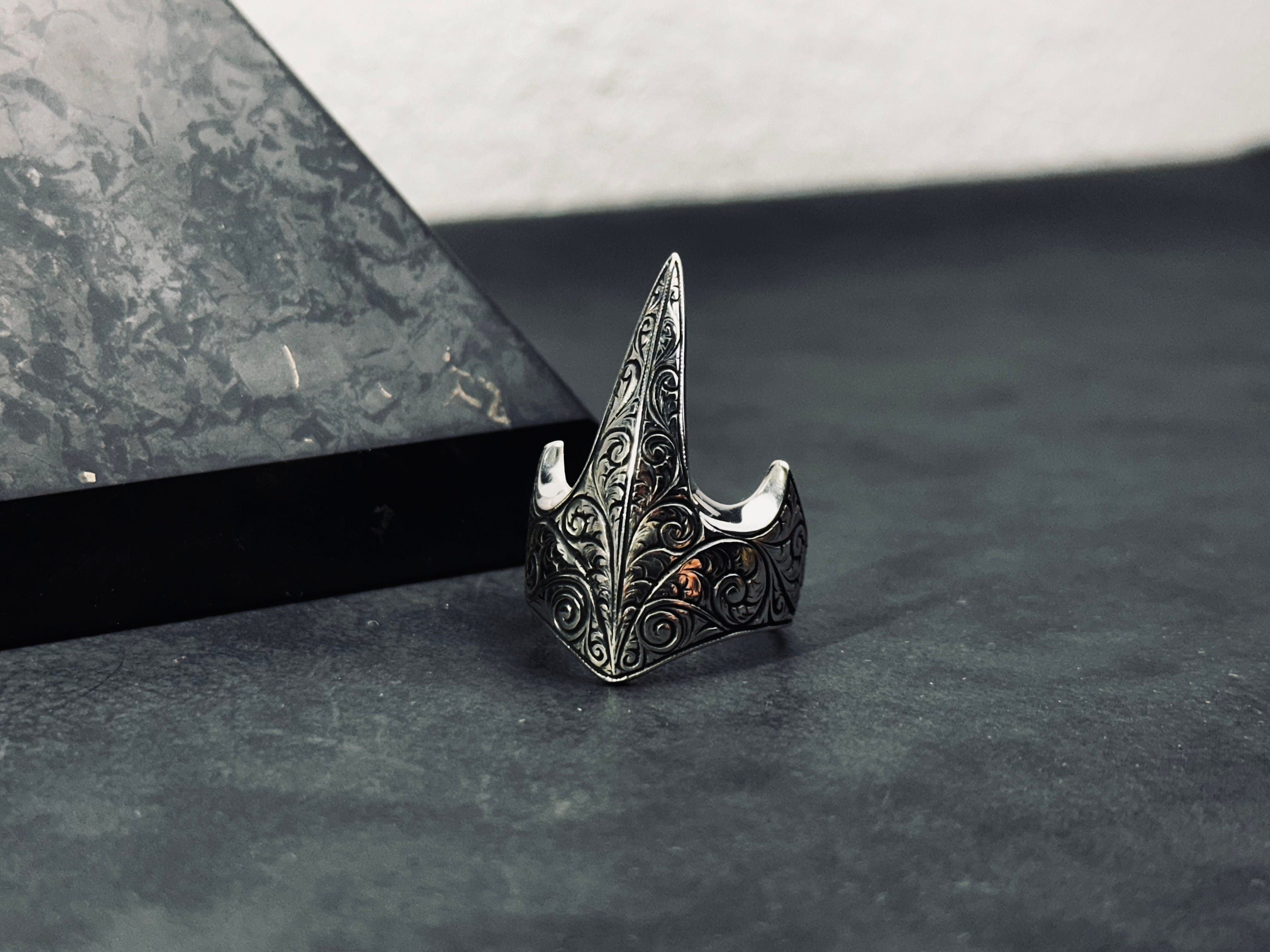 Thumb Ring: Sterling Silver Ouroboros Design (Medieval Zihgir Style)