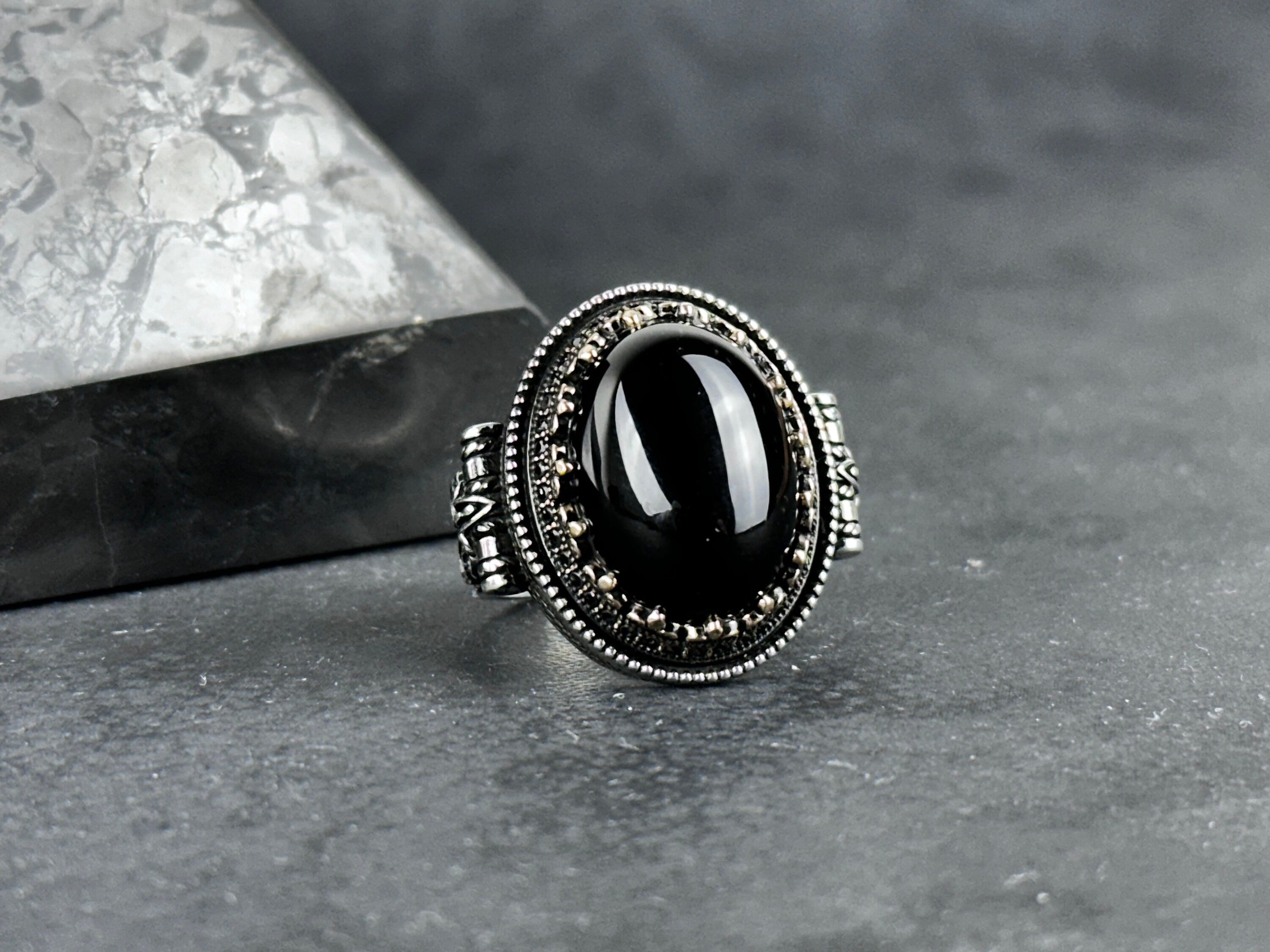 Men's Sterling Silver Ring Onyx Gemstone Eagle Design (Bold Statement)