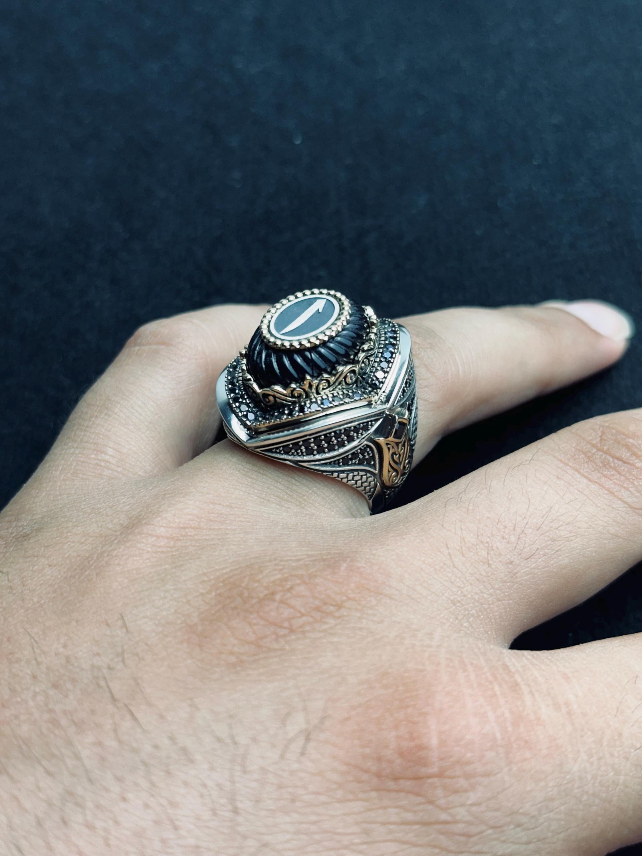 Elif Vav Signet Ring - Oval Onyx, Arabic Calligraphy