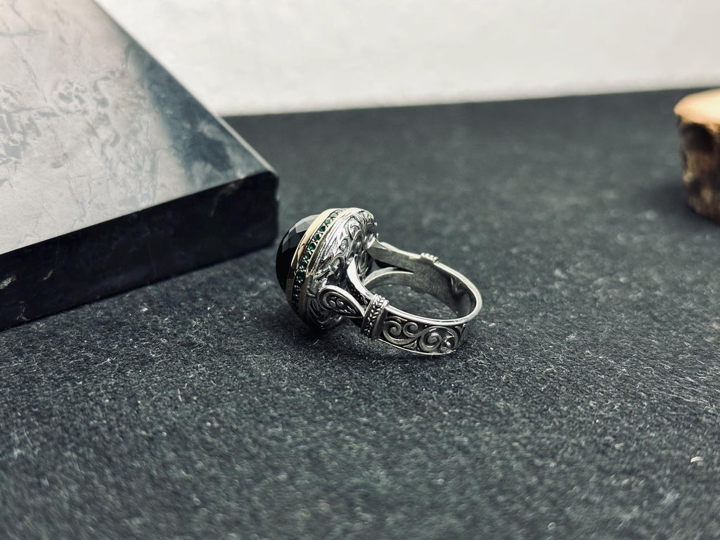 Round Green Emerald Ring - Minimalist Sterling Silver Handmade