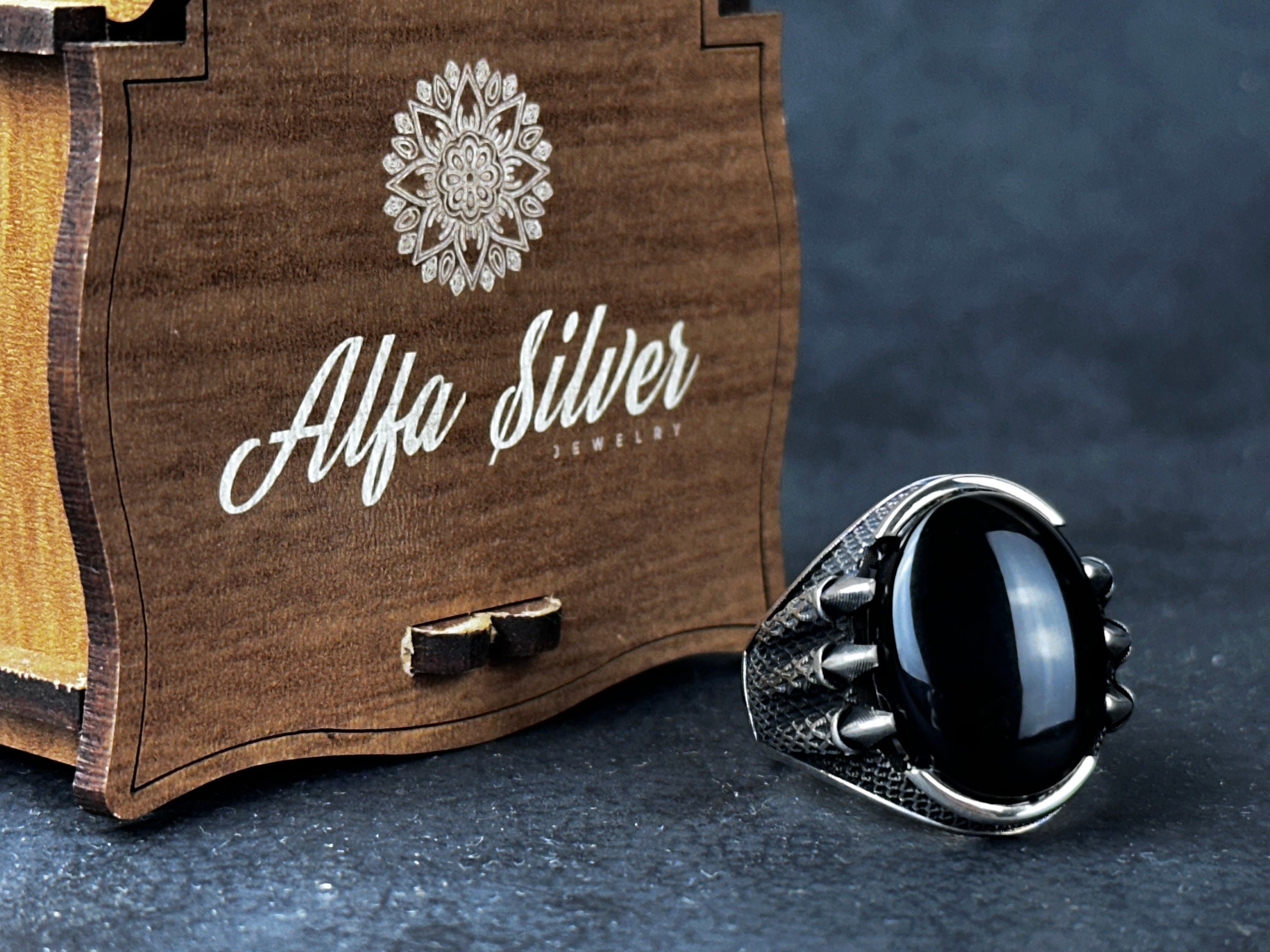 Onyx Gemstone Silver Ring, Artisan Claw Set (Men's Statement)
