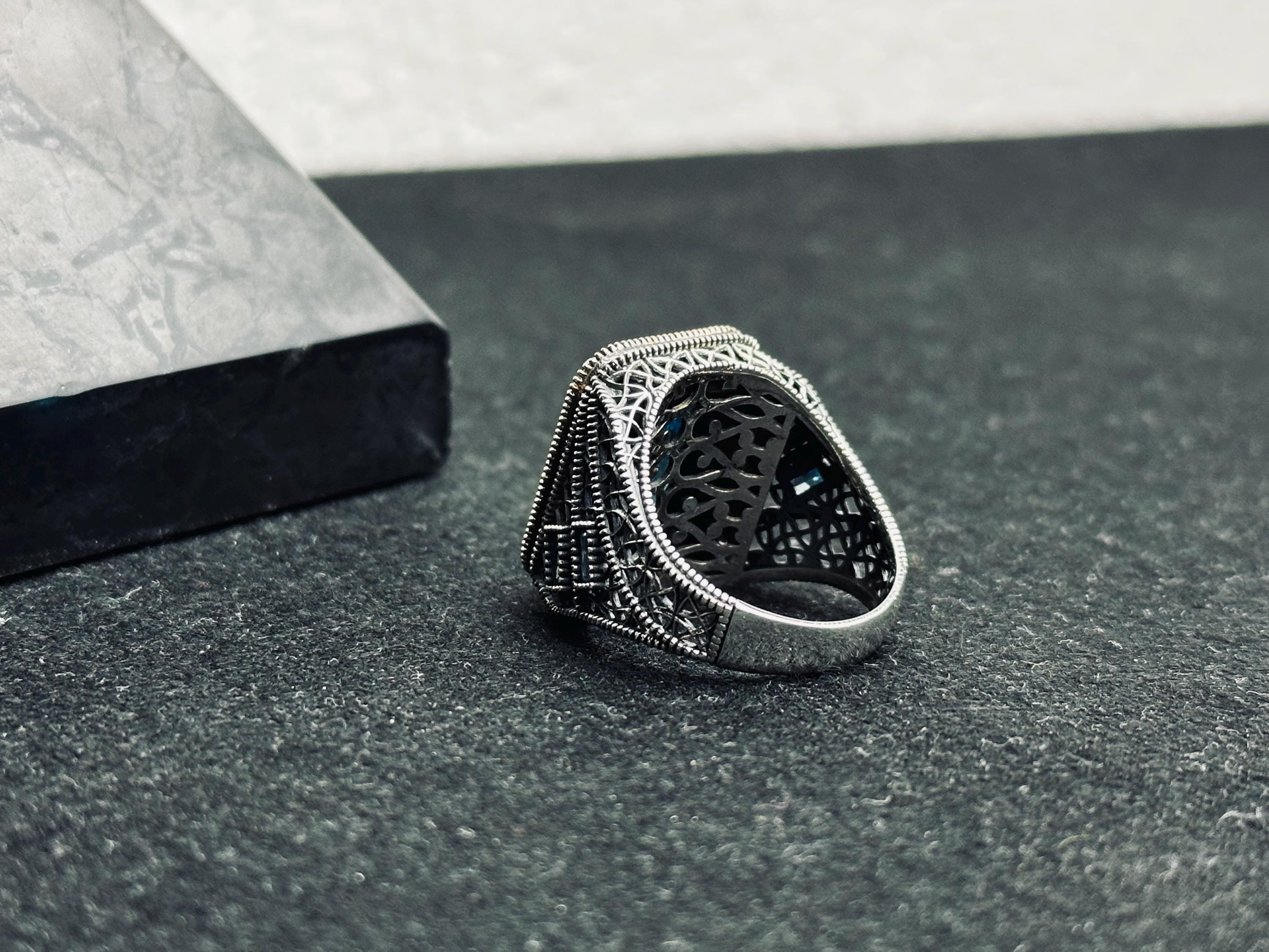Men's Aquamarine Ring: Light Blue Gemstone - Sterling Silver