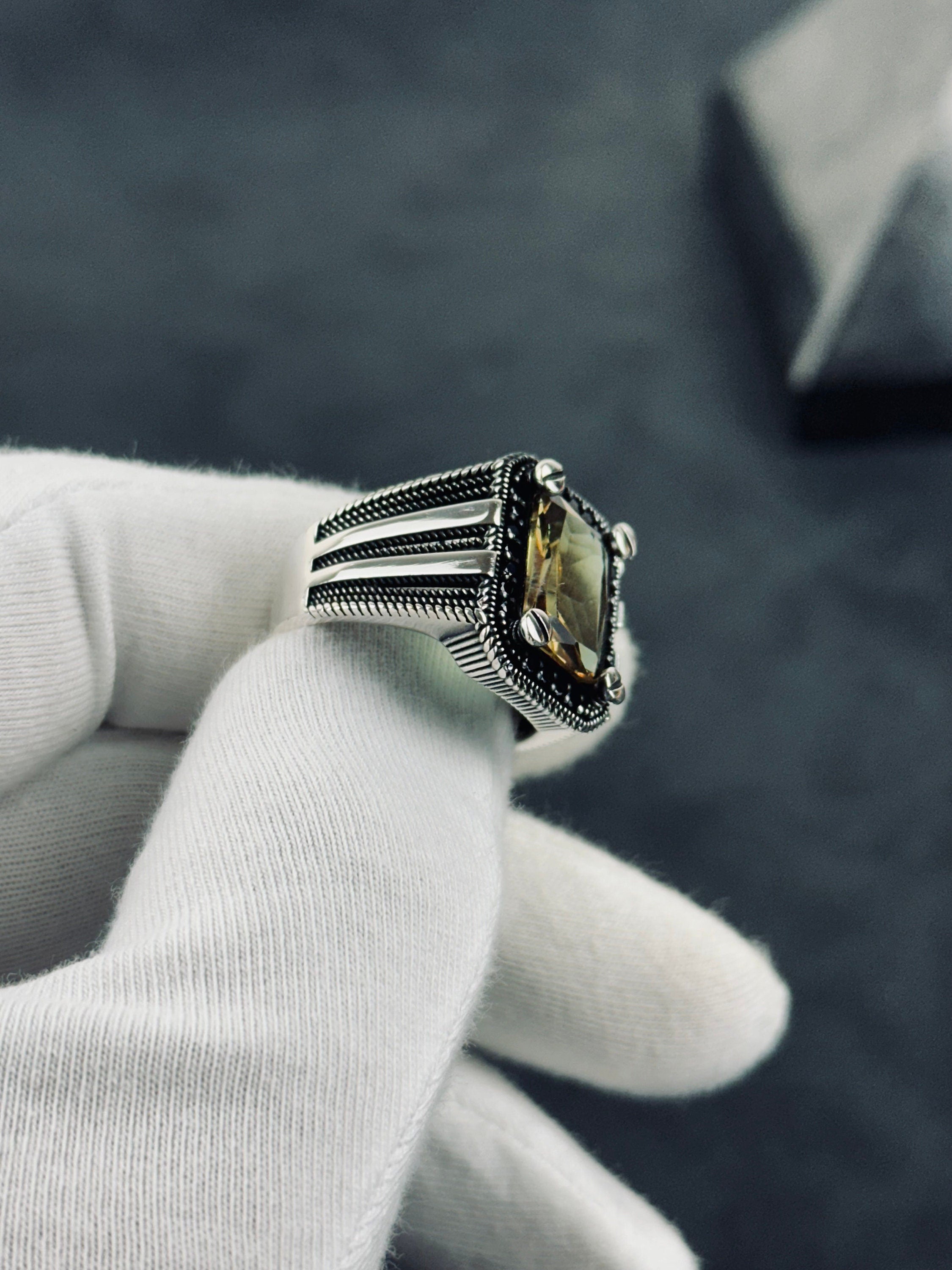 Minimalist Sultanit Ring, Sterling Silver Rectangle (Color-Change Stone)