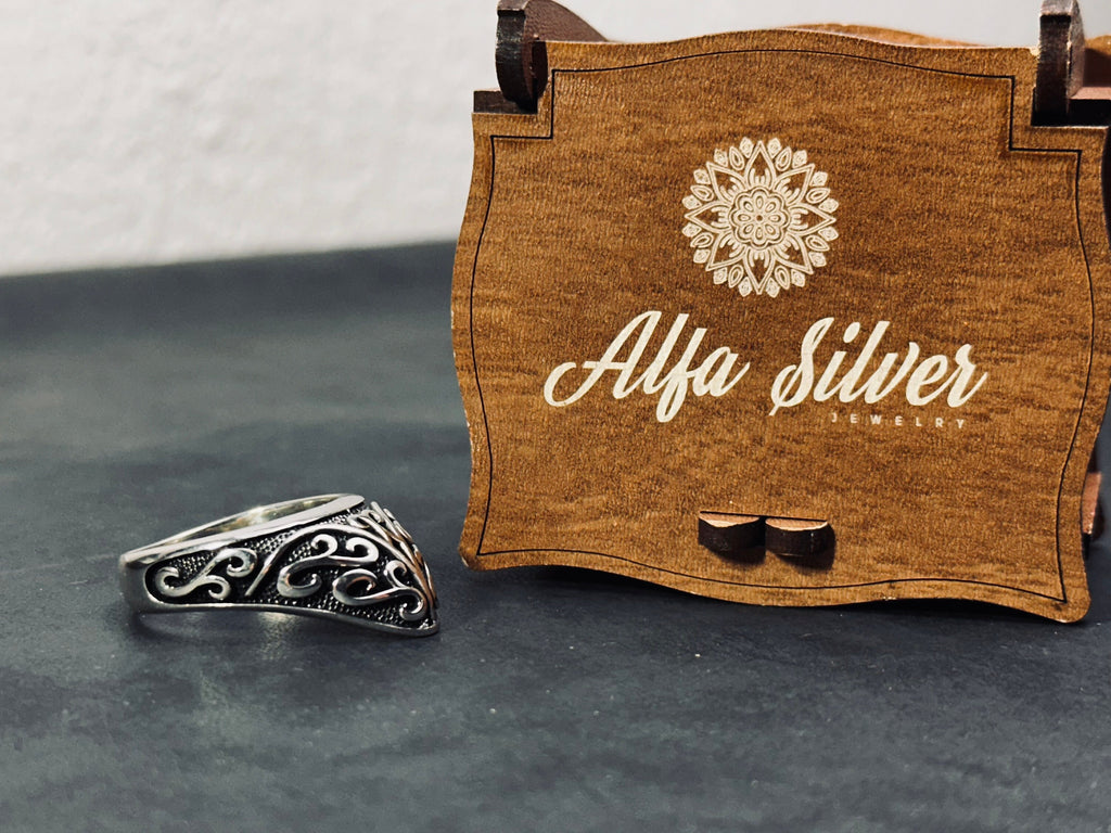 Engraved Silver Thumb Ring - Handmade Compass Design