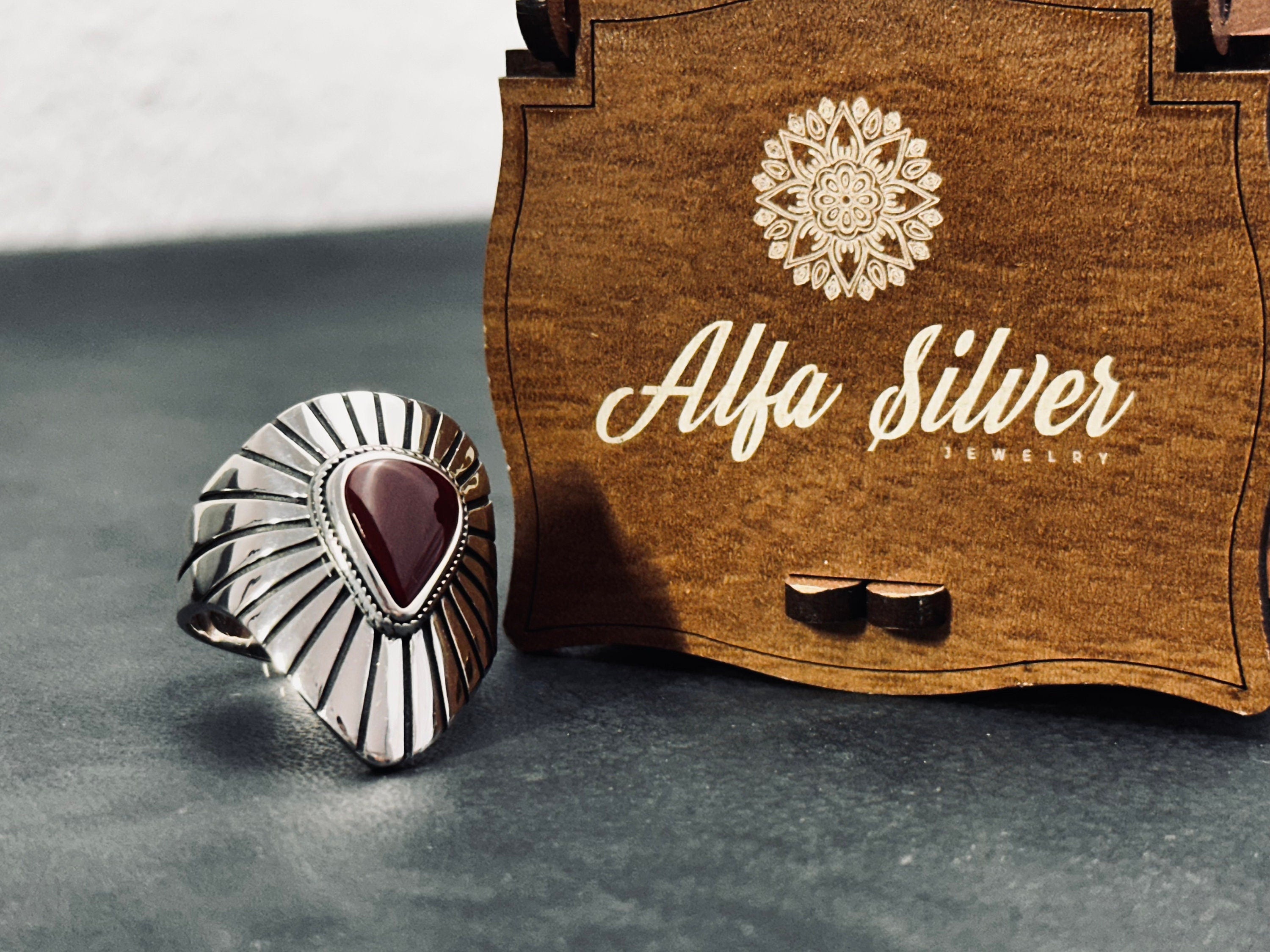 Sterling Silver Shield Ring - Red Agate Stone Detail