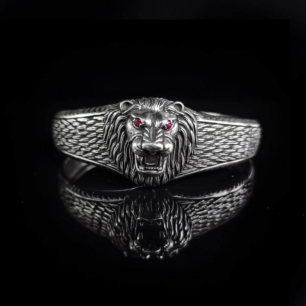 Lion Head Sterling Silver Bracelet: Engraved Tire Design Cuff