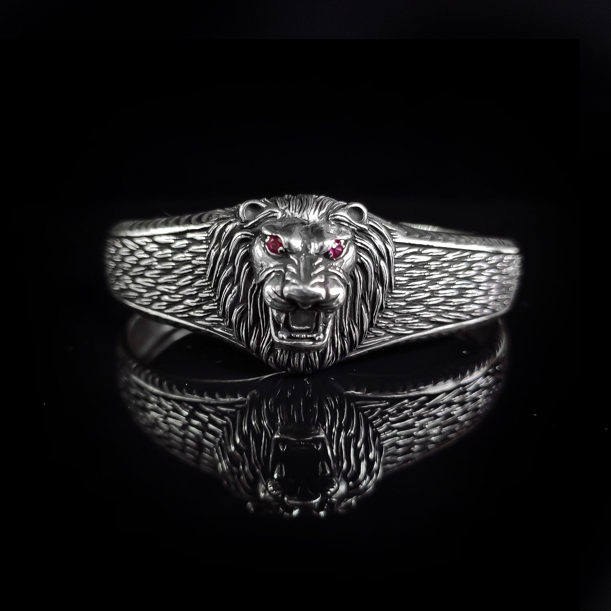 Lion Head Sterling Silver Bracelet: Engraved Tire Design Cuff