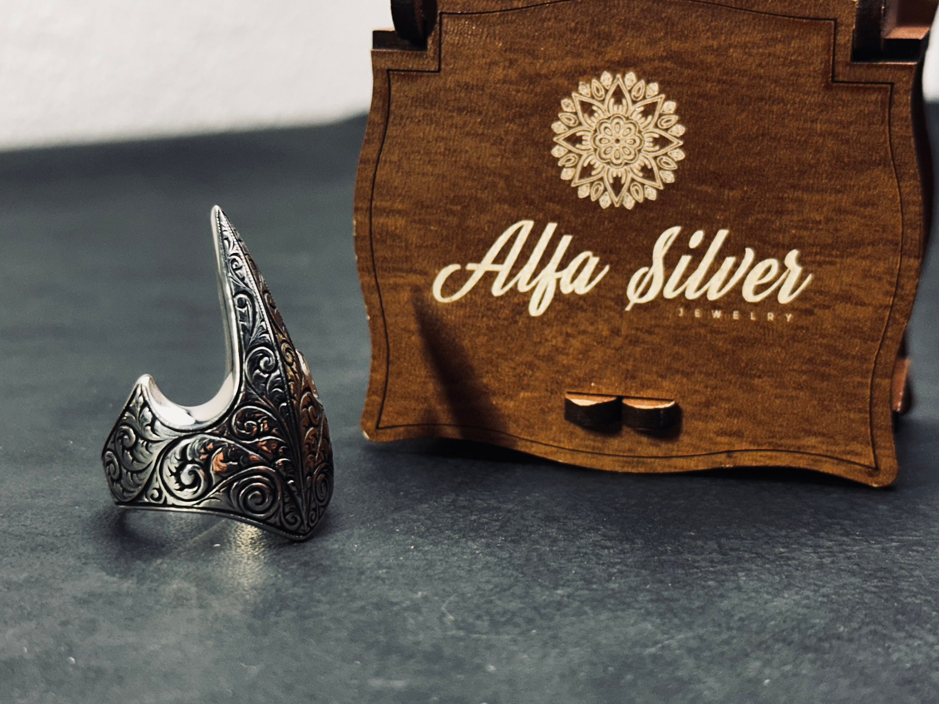 Thumb Ring: Sterling Silver Ouroboros Design (Medieval Zihgir Style)