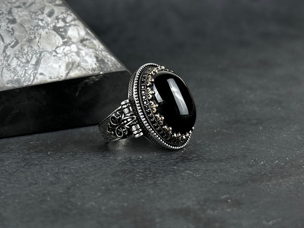 Men's Sterling Silver Ring Onyx Gemstone Eagle Design (Bold Statement)