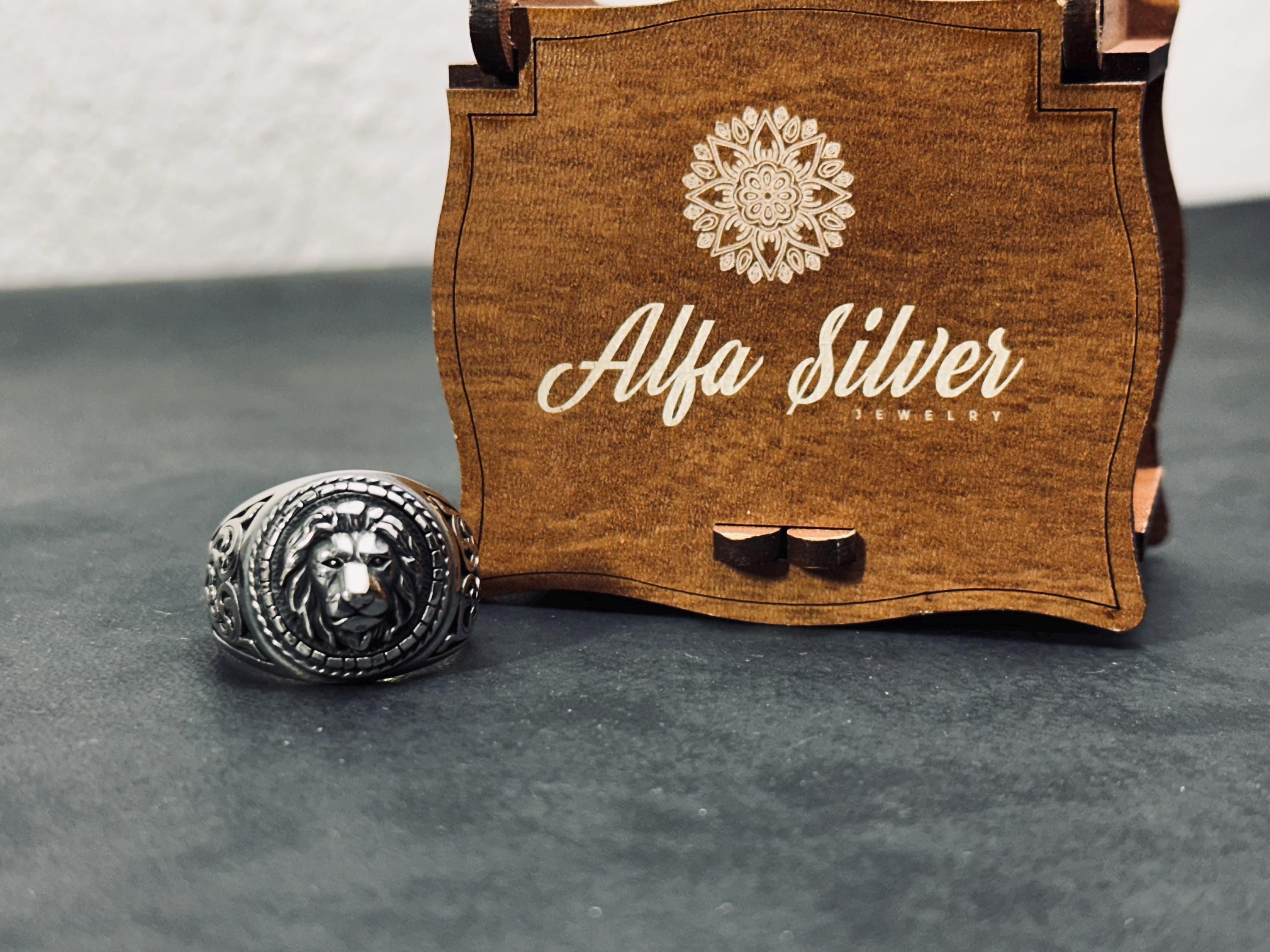 Engraved Lion Ring: Handmade Sterling Silver, Zodiac Leo Design