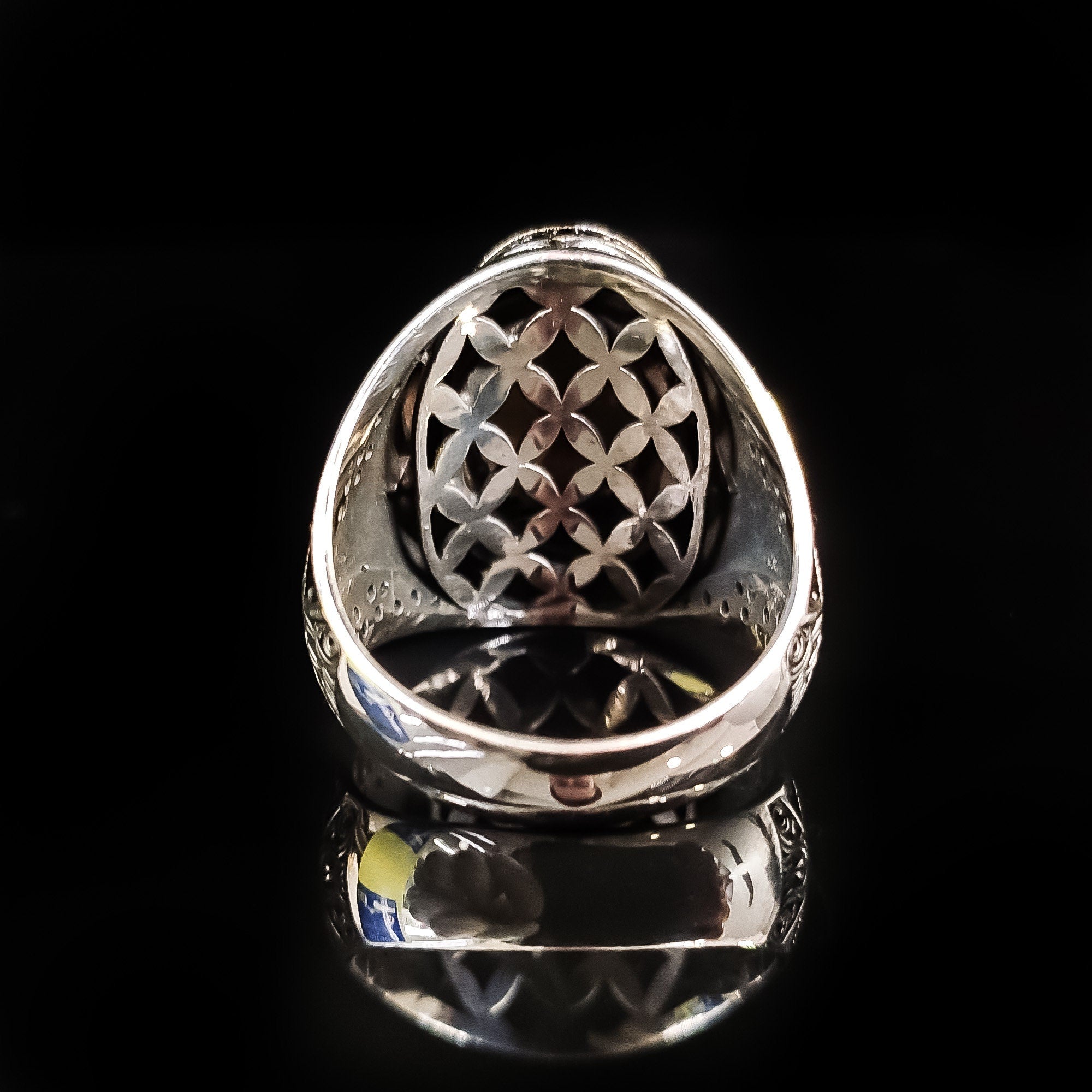 Sterling Silver Ring: Sultanite Gemstone - Handmade Abstract Design