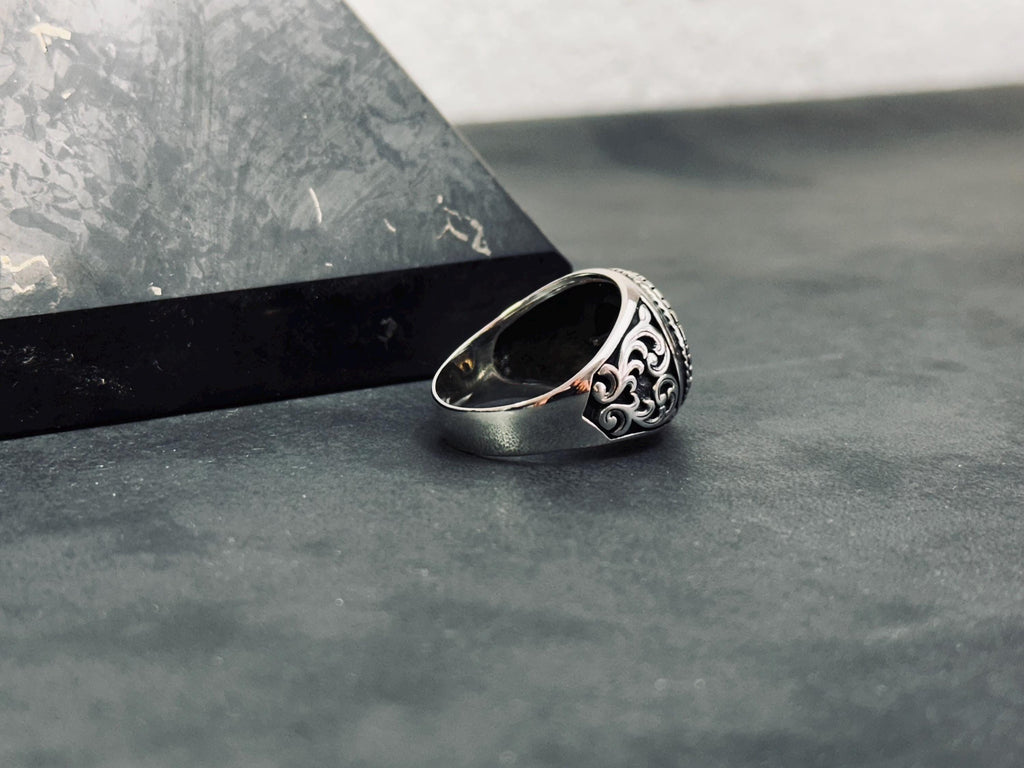 Artisan Sterling Silver Eagle Ring, Round Band (Mens and Womens)